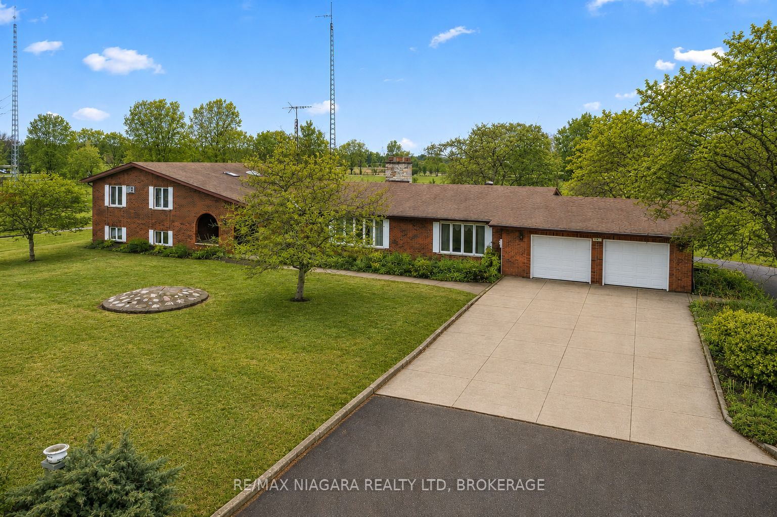 11292 Golf Course Road Property Photo 1
