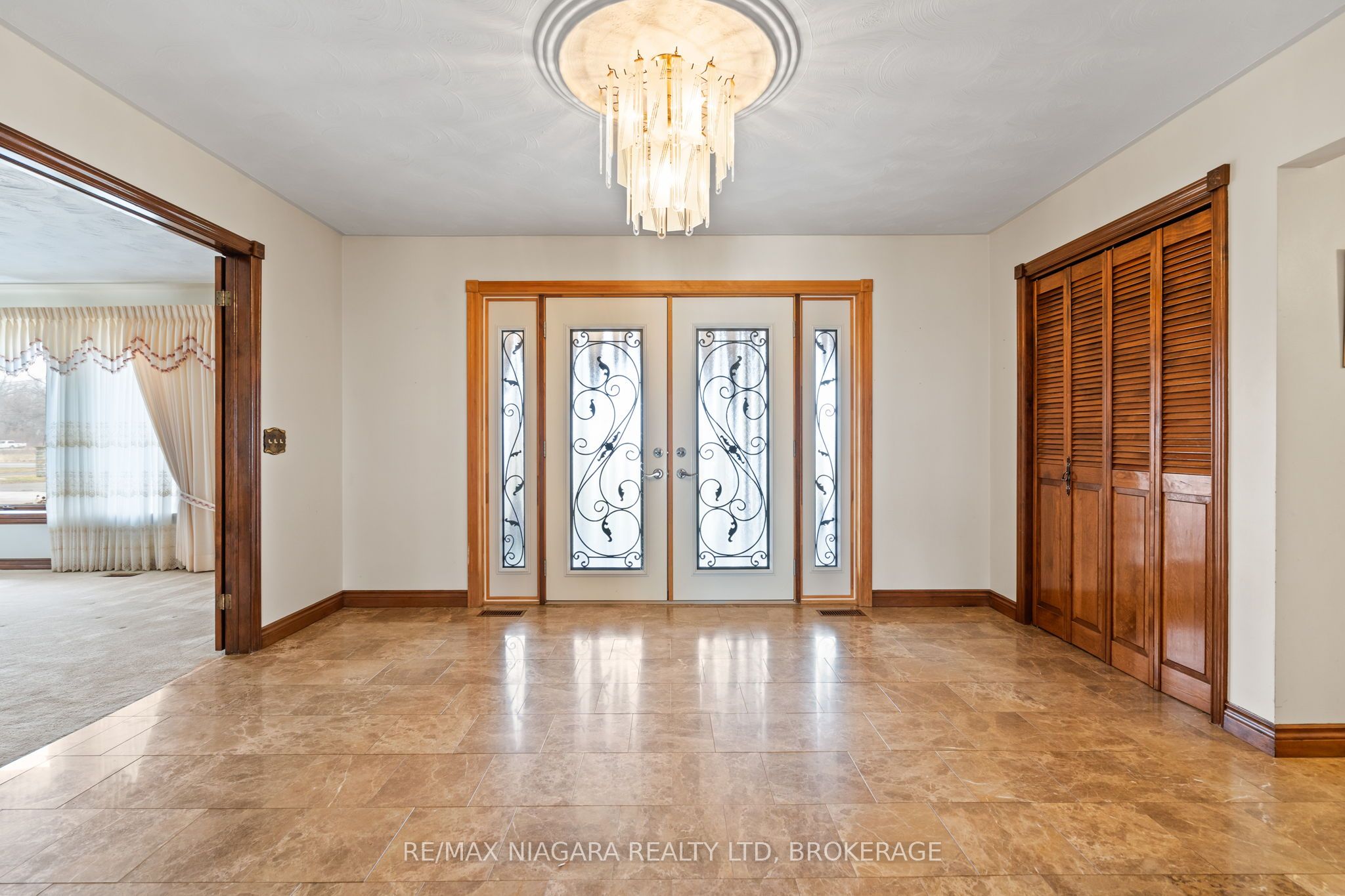 11292 Golf Course Road Property Photo 5