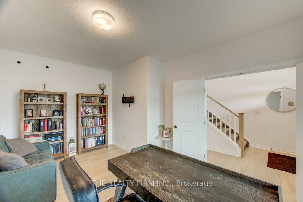 36 White Tail Path Property Photo 7
