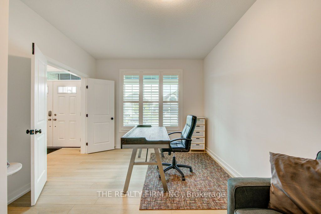 36 White Tail Path Property Photo 8
