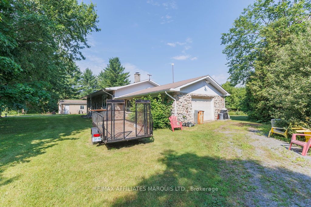 21111 Concession 8 Road Property Photo 8
