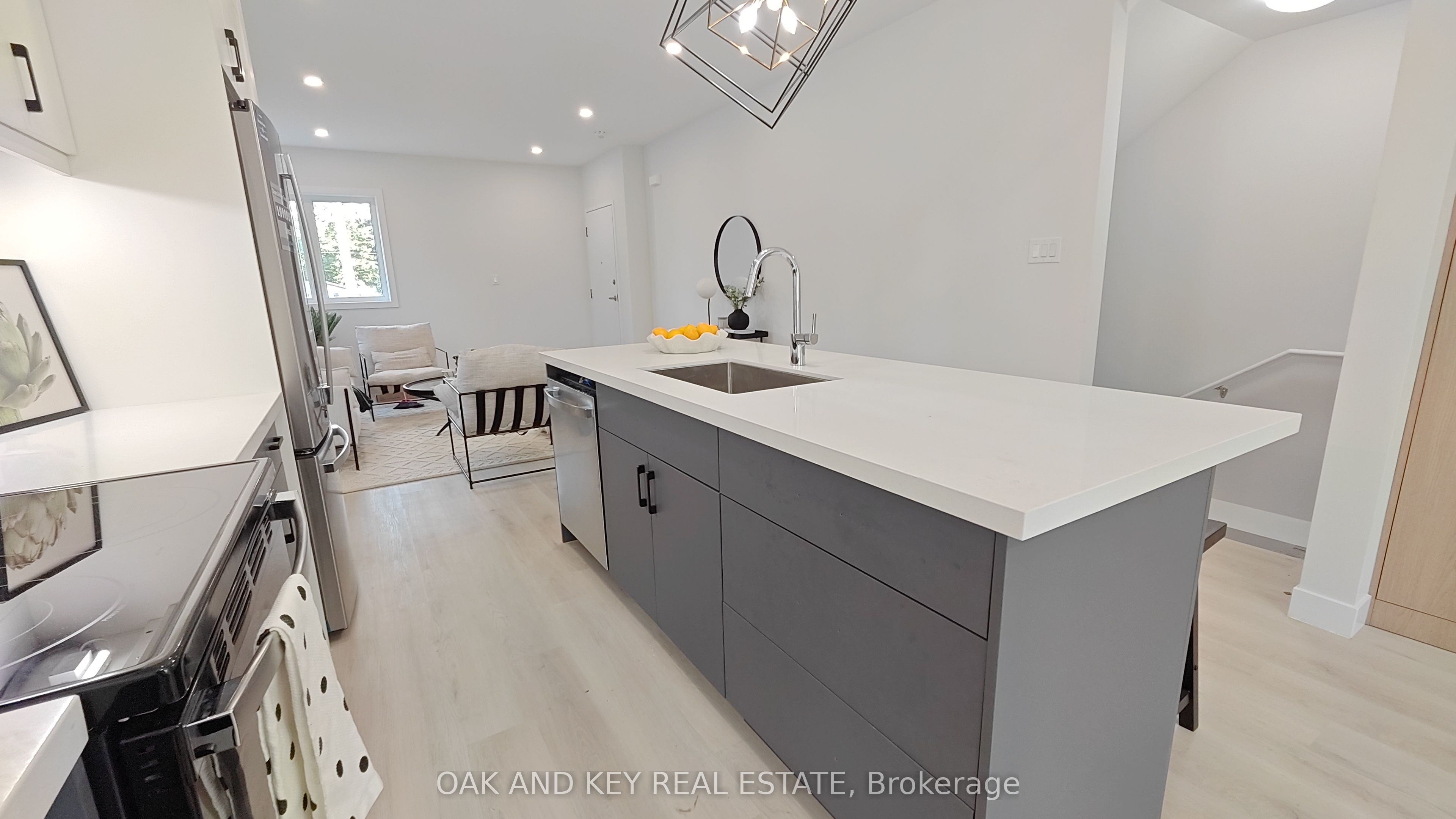 1208 Fanshawe Park Road E 9 Property Photo 8
