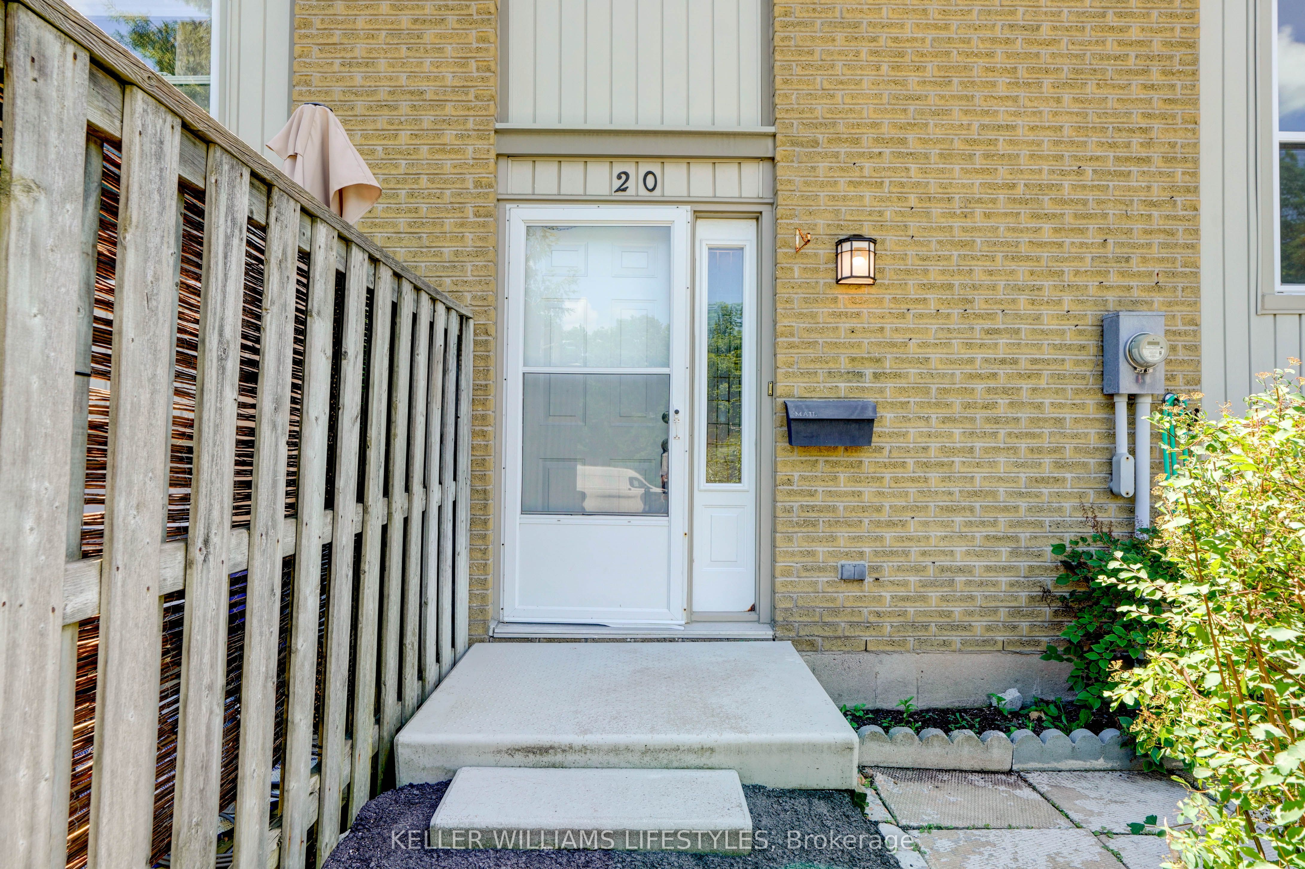 760 Berkshire Drive 20 Property Photo 3