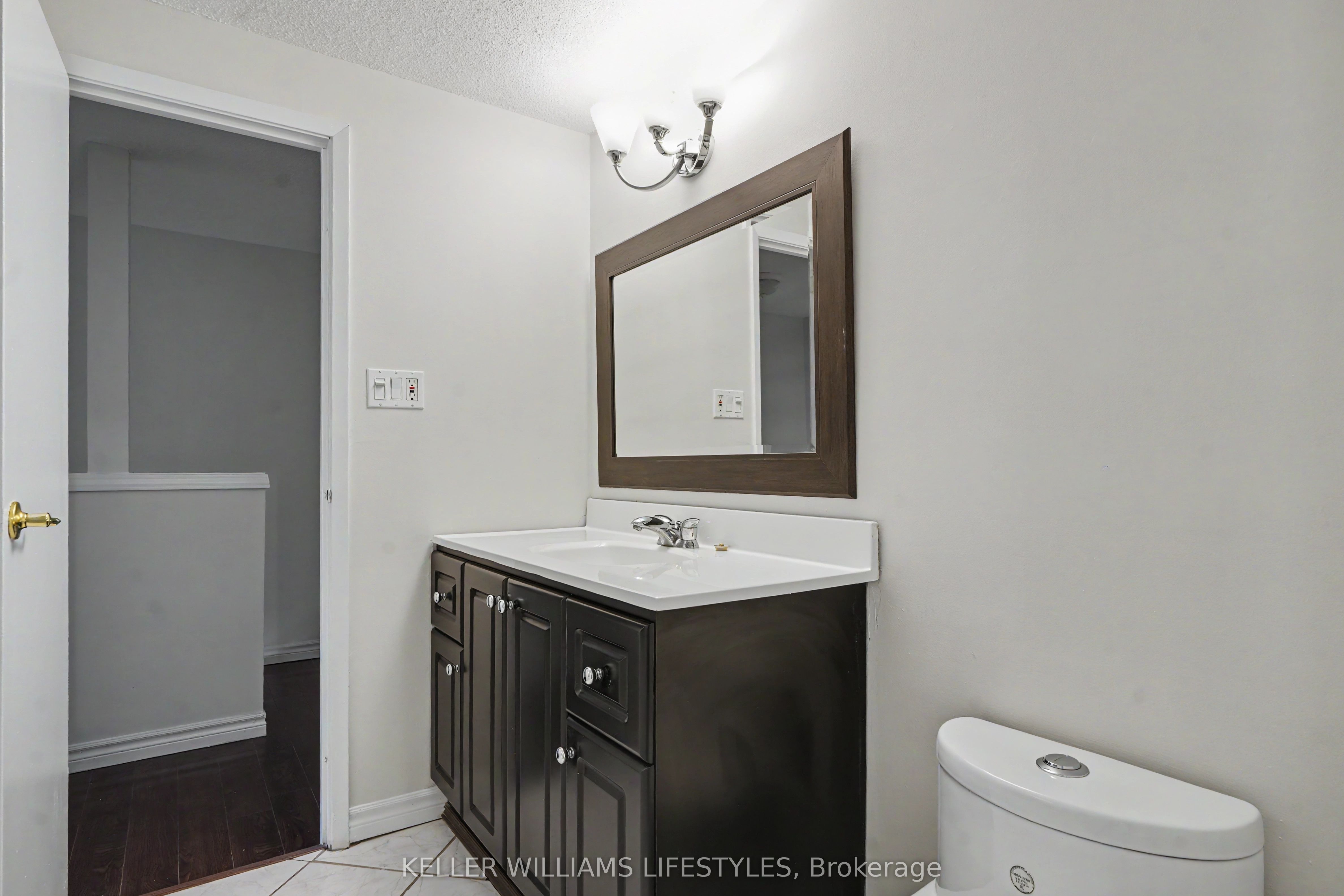 760 Berkshire Drive 20 Property Photo 21