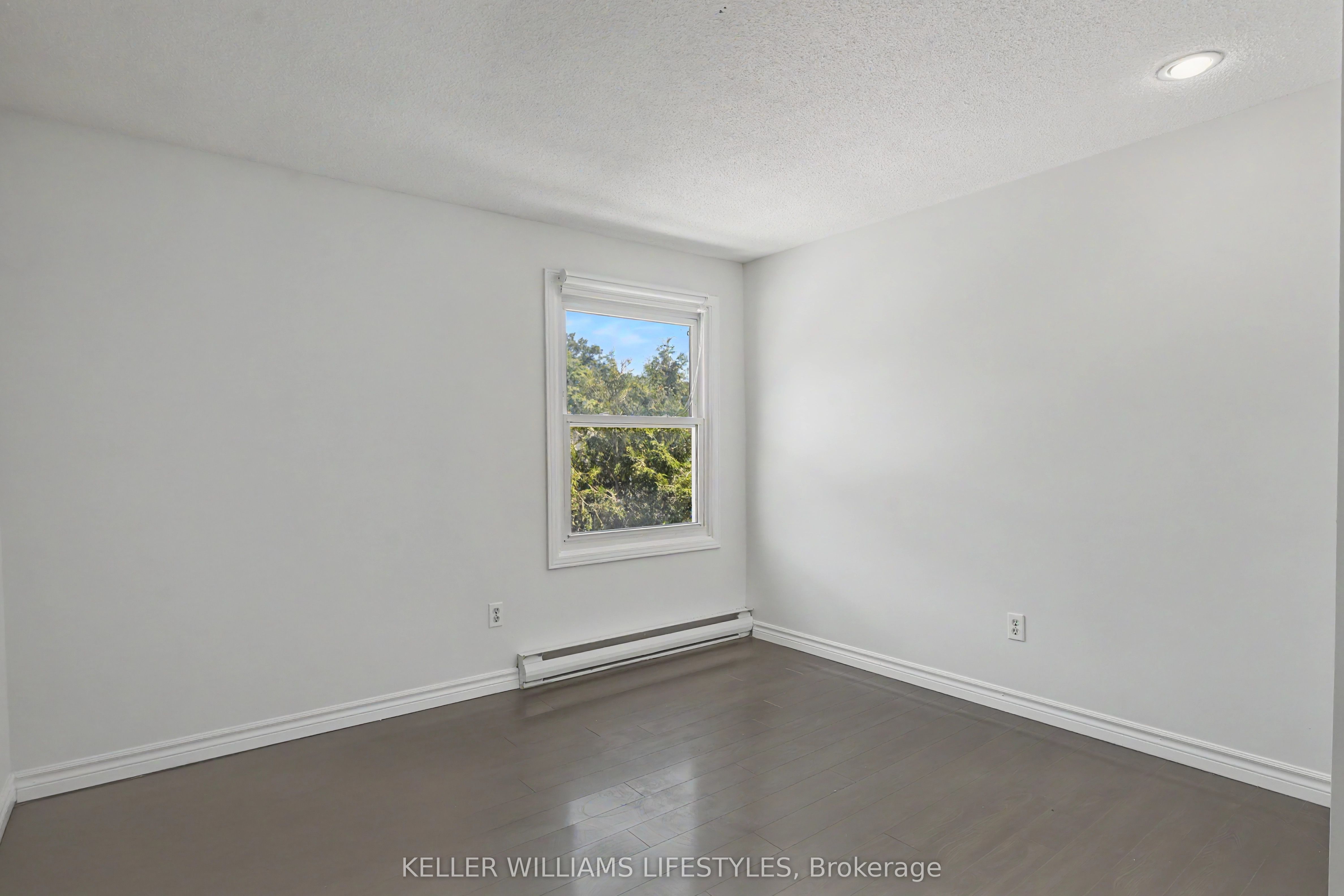 760 Berkshire Drive 20 Property Photo 24