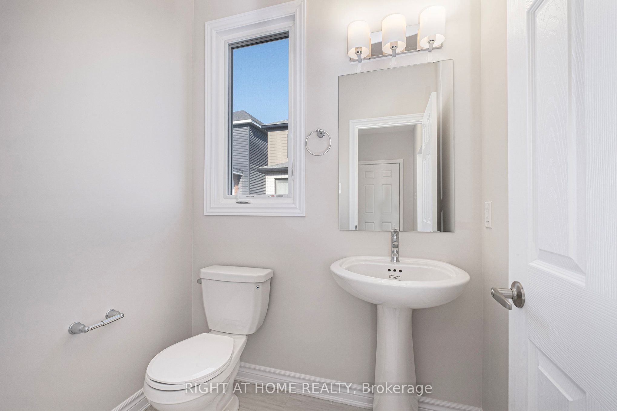 332 Peninsula Road Property Photo 5