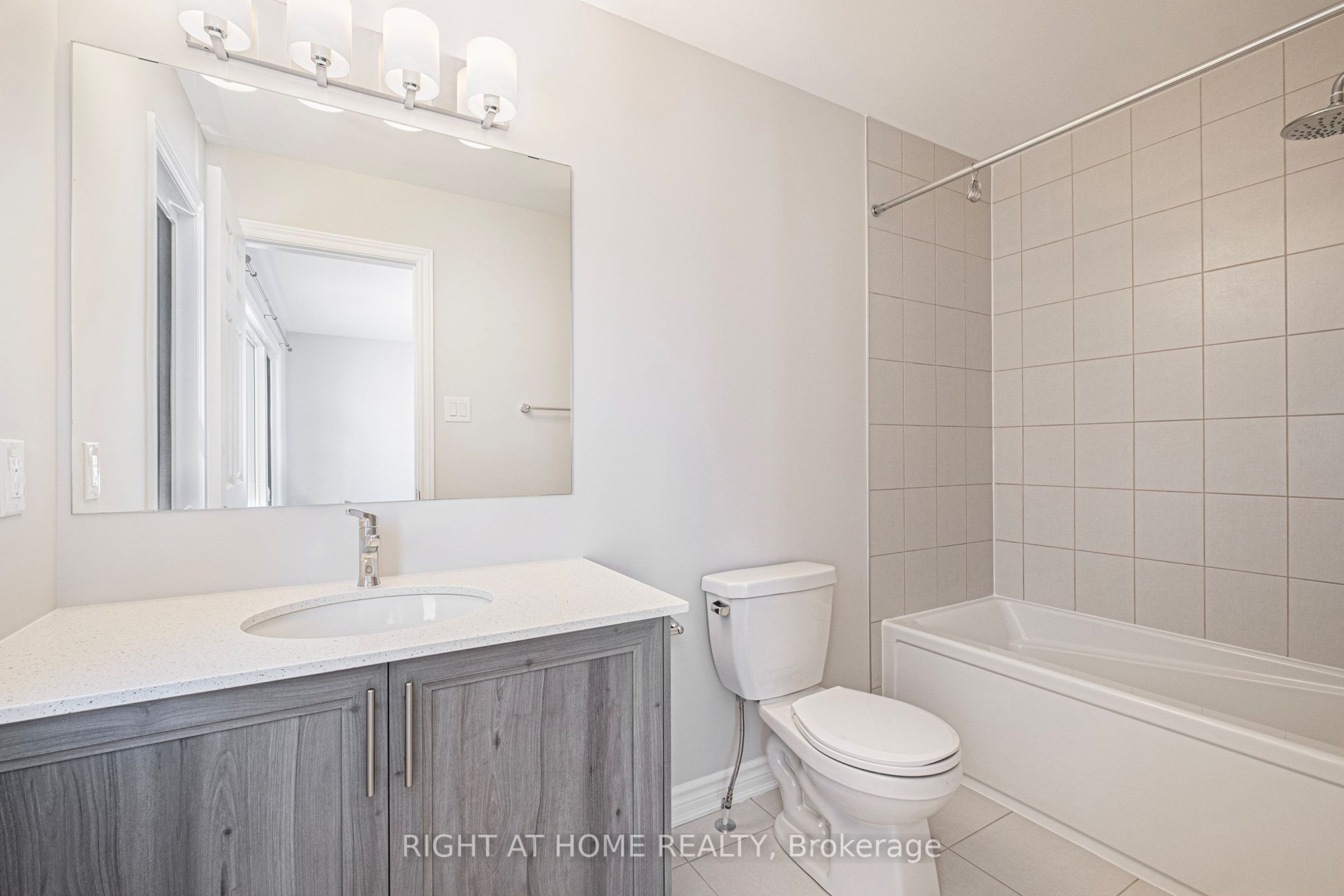 332 Peninsula Road Property Photo 7