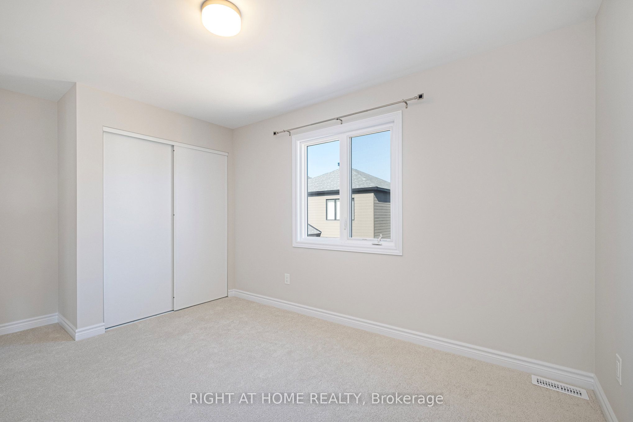 332 Peninsula Road Property Photo 9