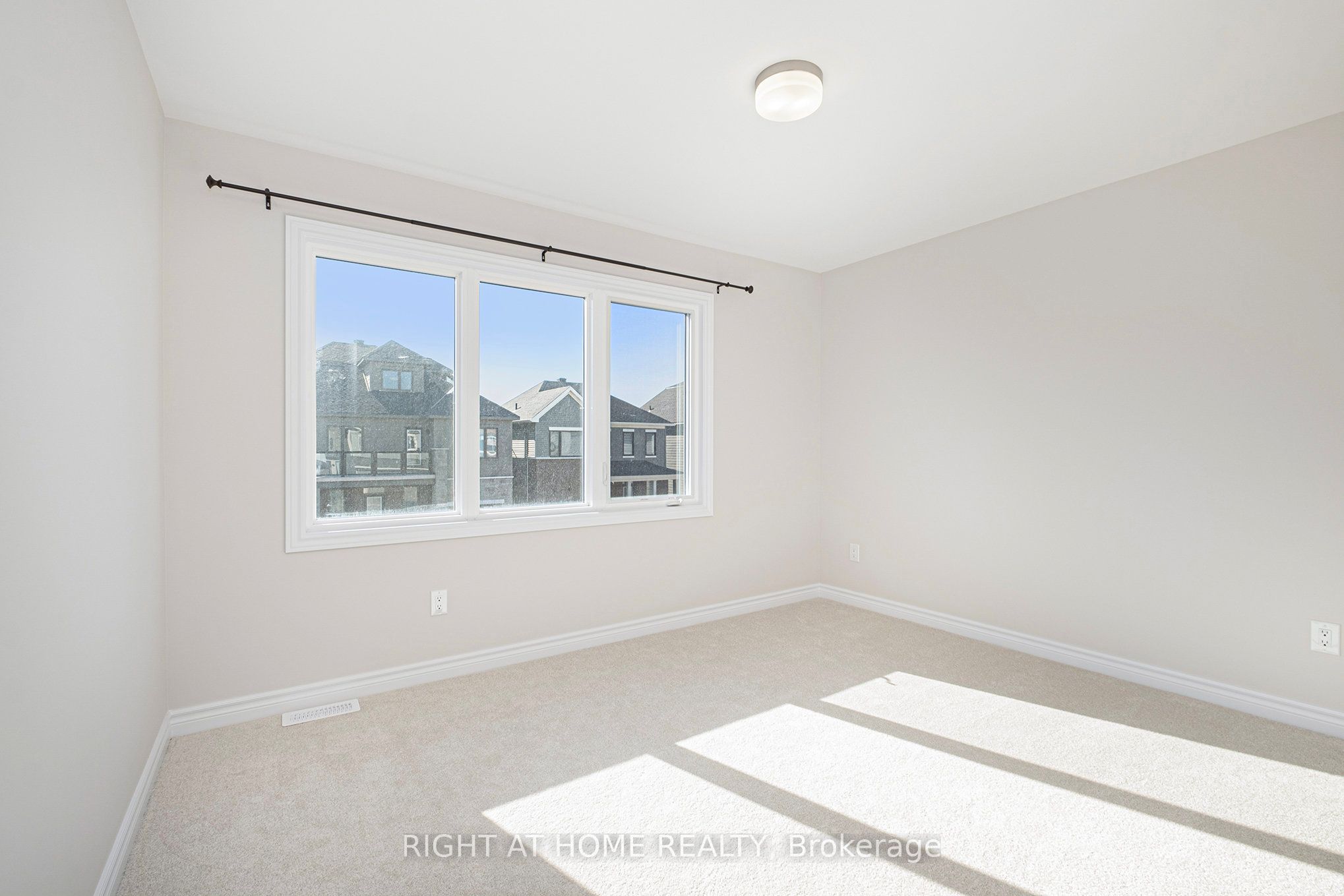 332 Peninsula Road Property Photo 10