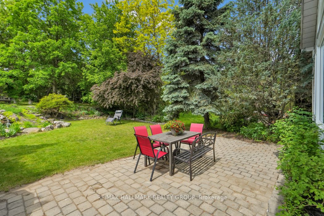 16 Hemlo Crescent Property Photo 37
