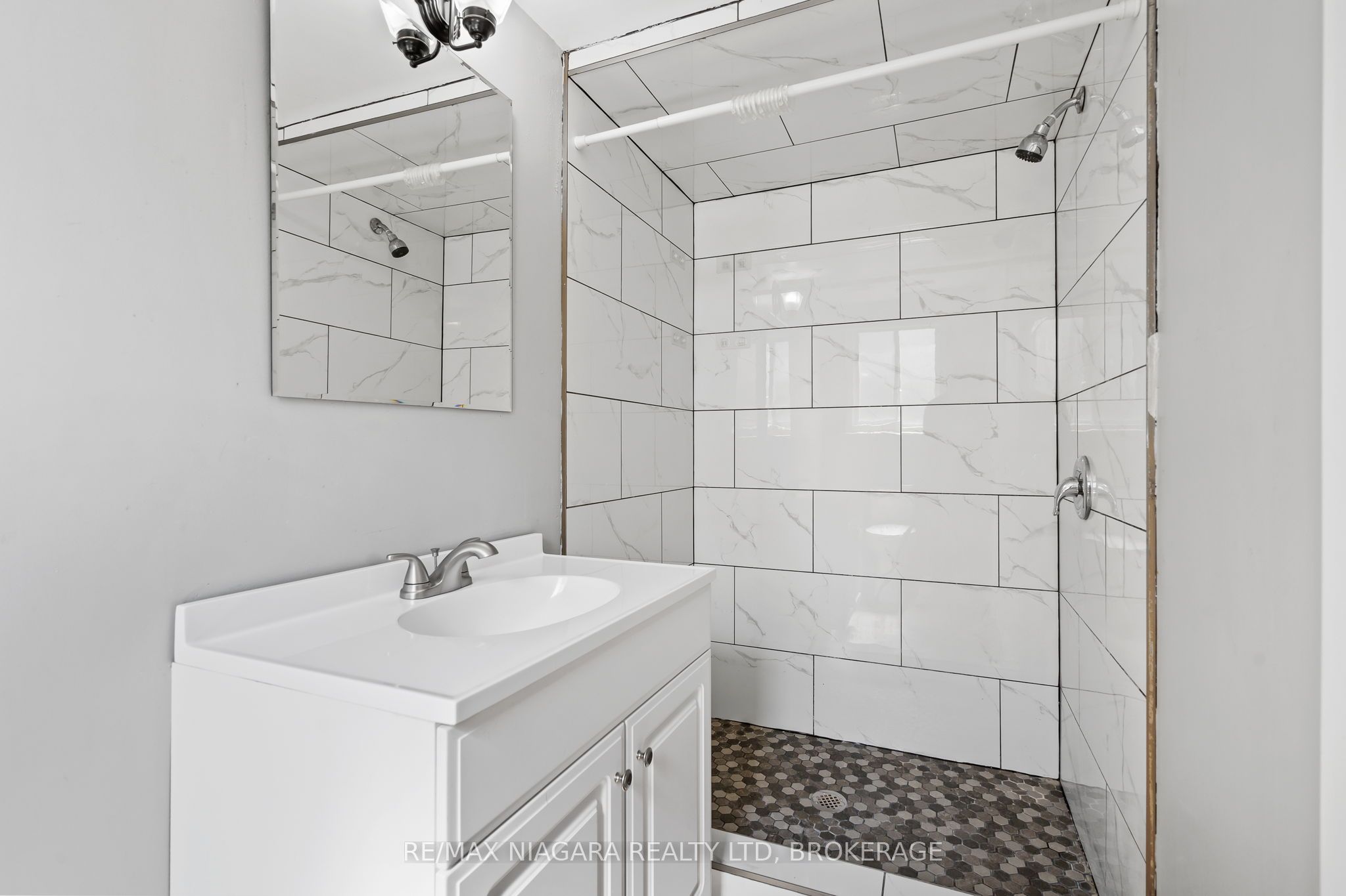 26 Forster Avenue Property Photo 17