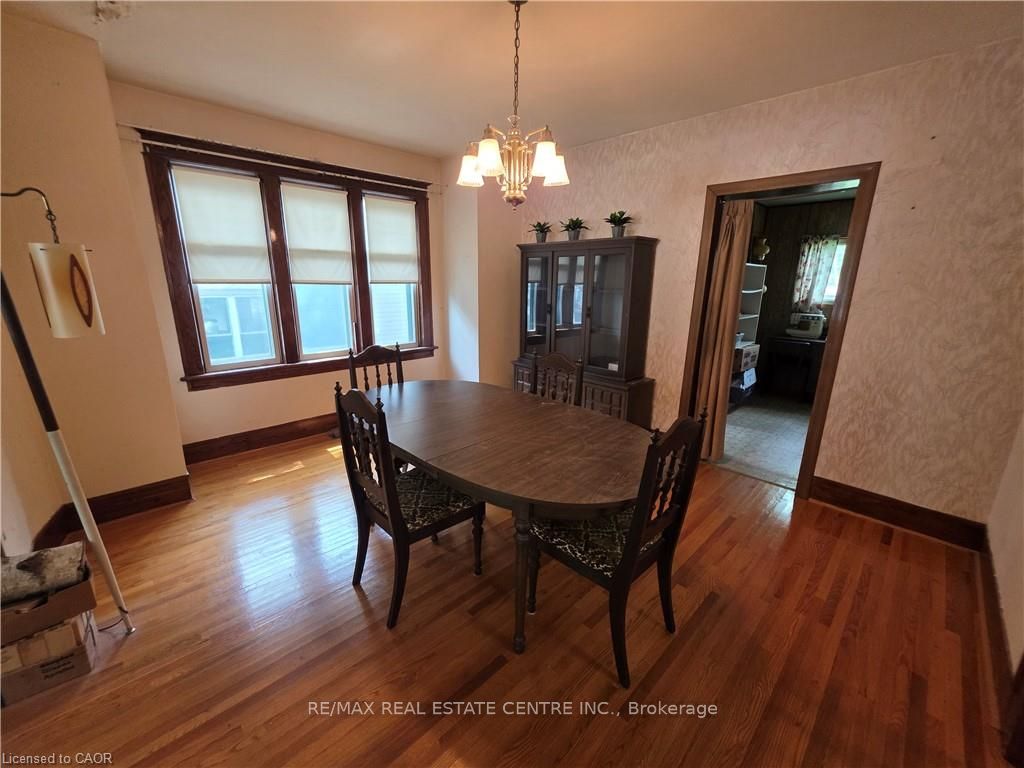 20 Fairview Avenue Property Photo 10