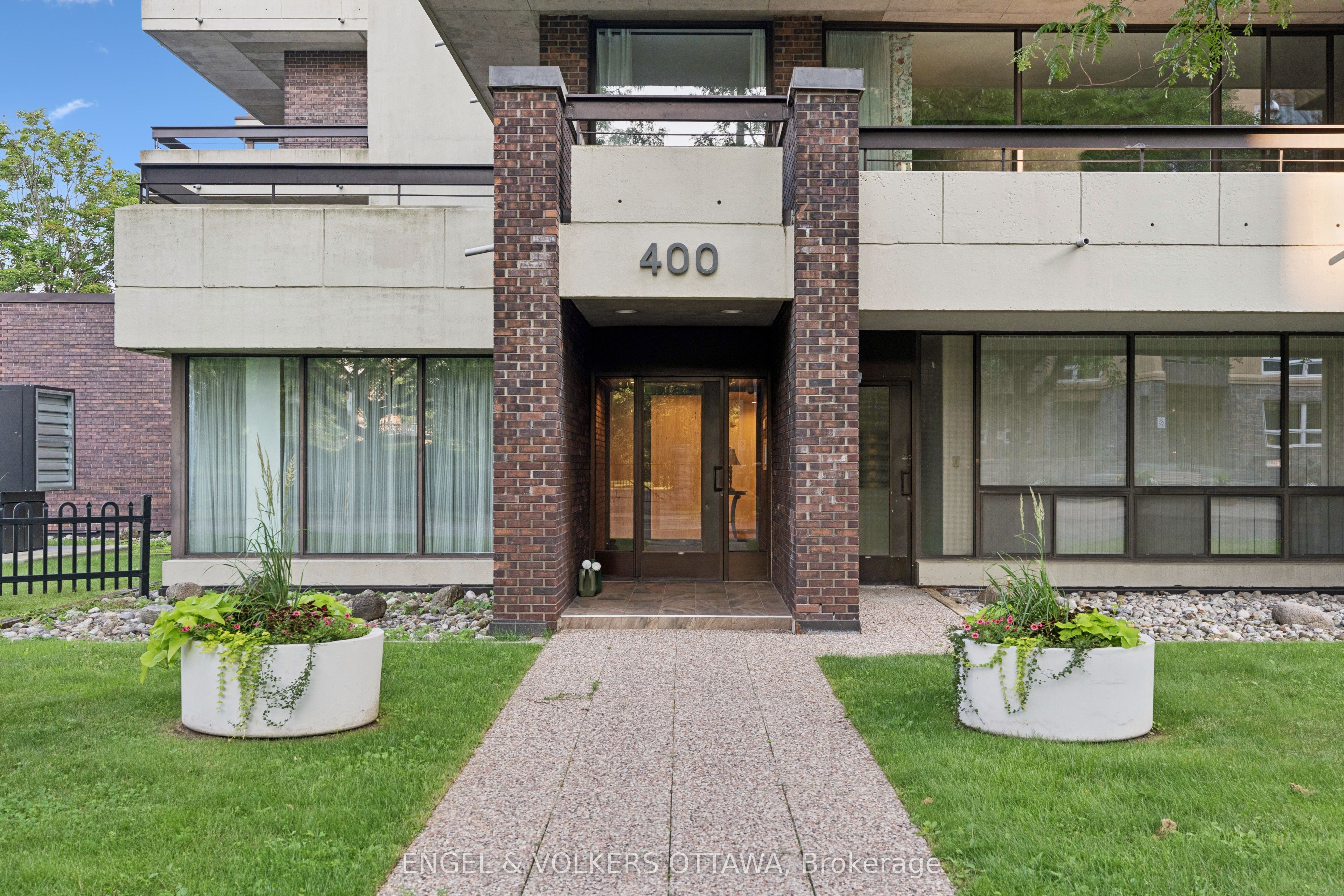 400 Laurier Street E 8a Property Photo 3