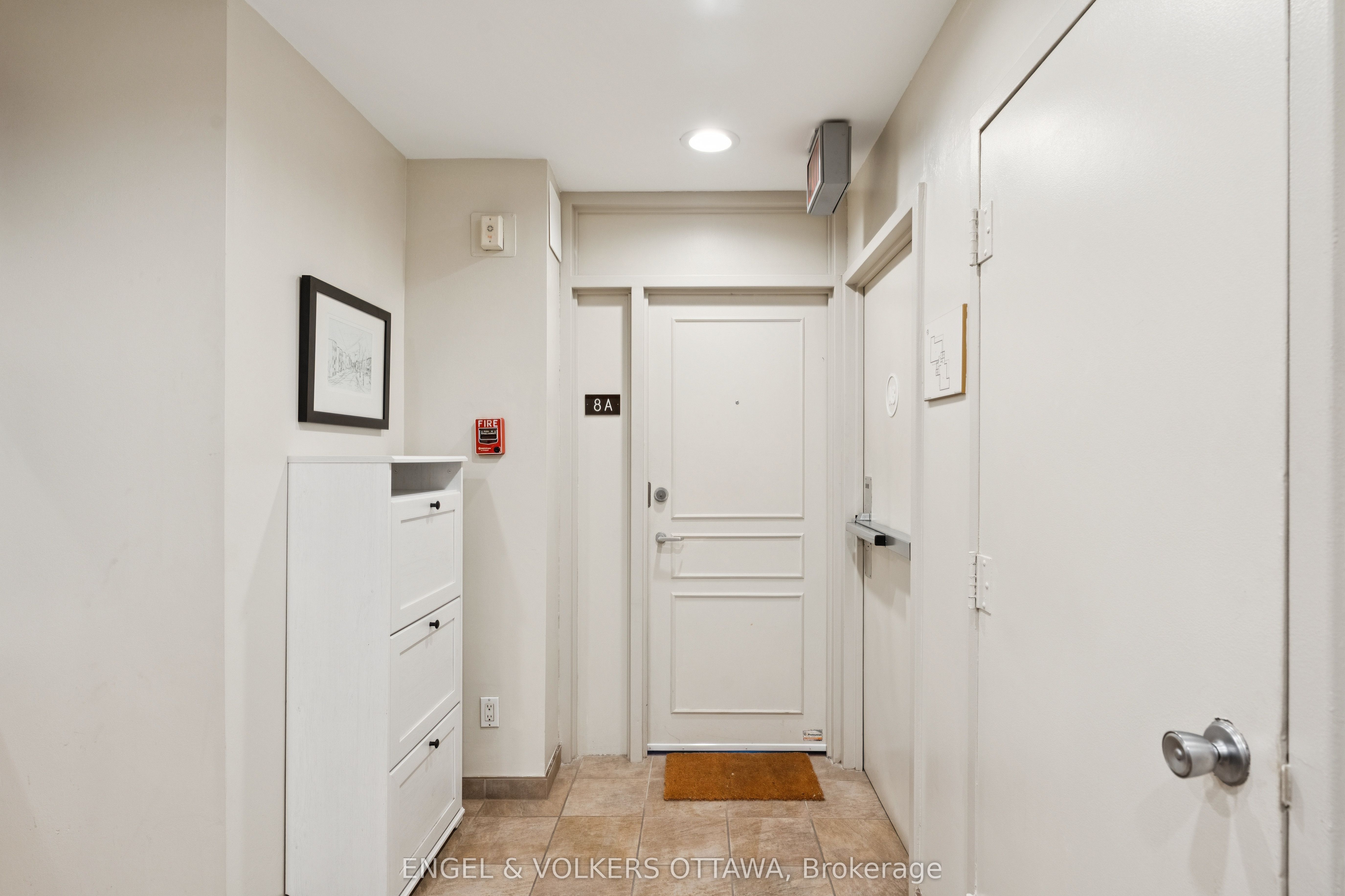 400 Laurier Street E 8a Property Photo 5