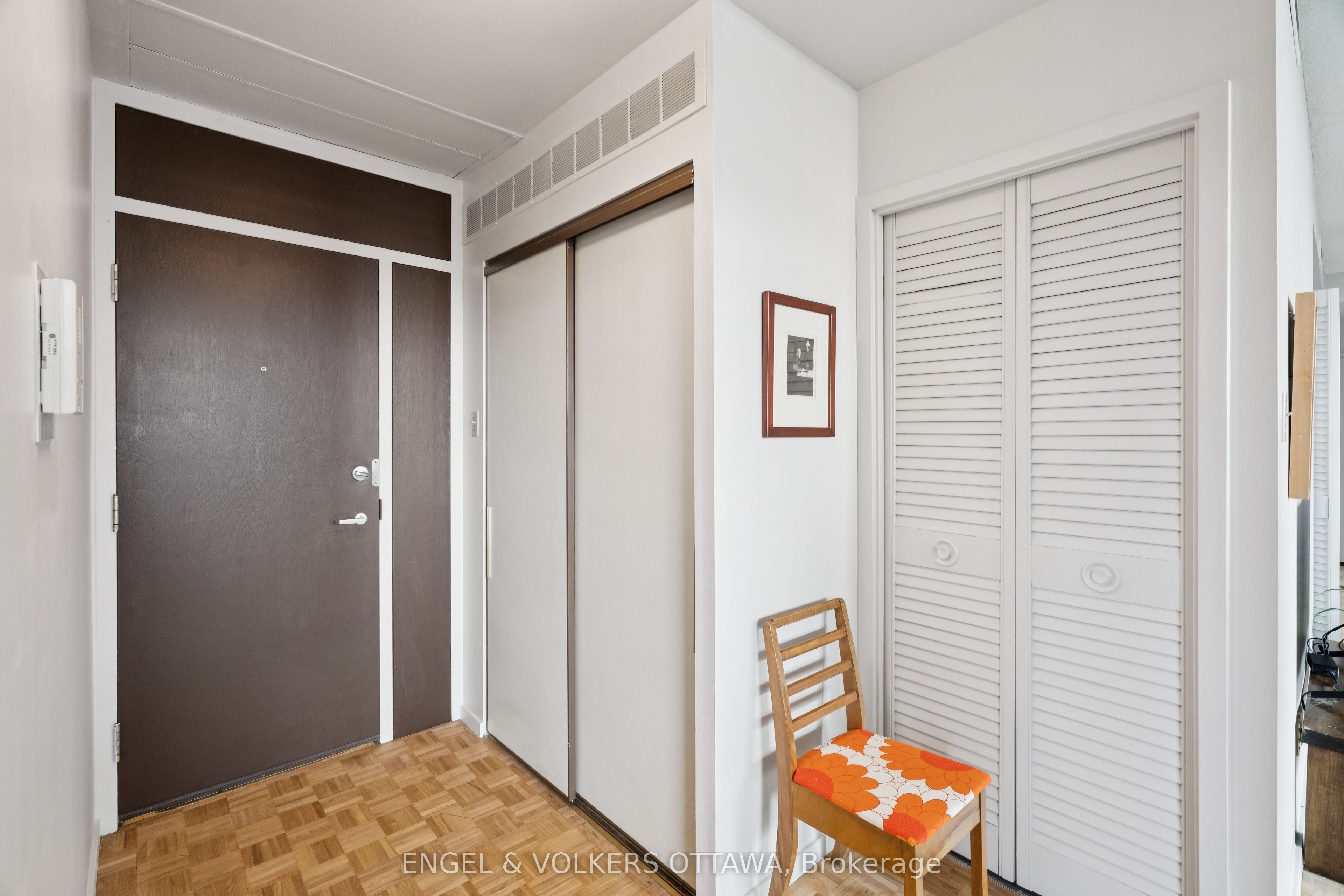 400 Laurier Street E 8a Property Photo 6