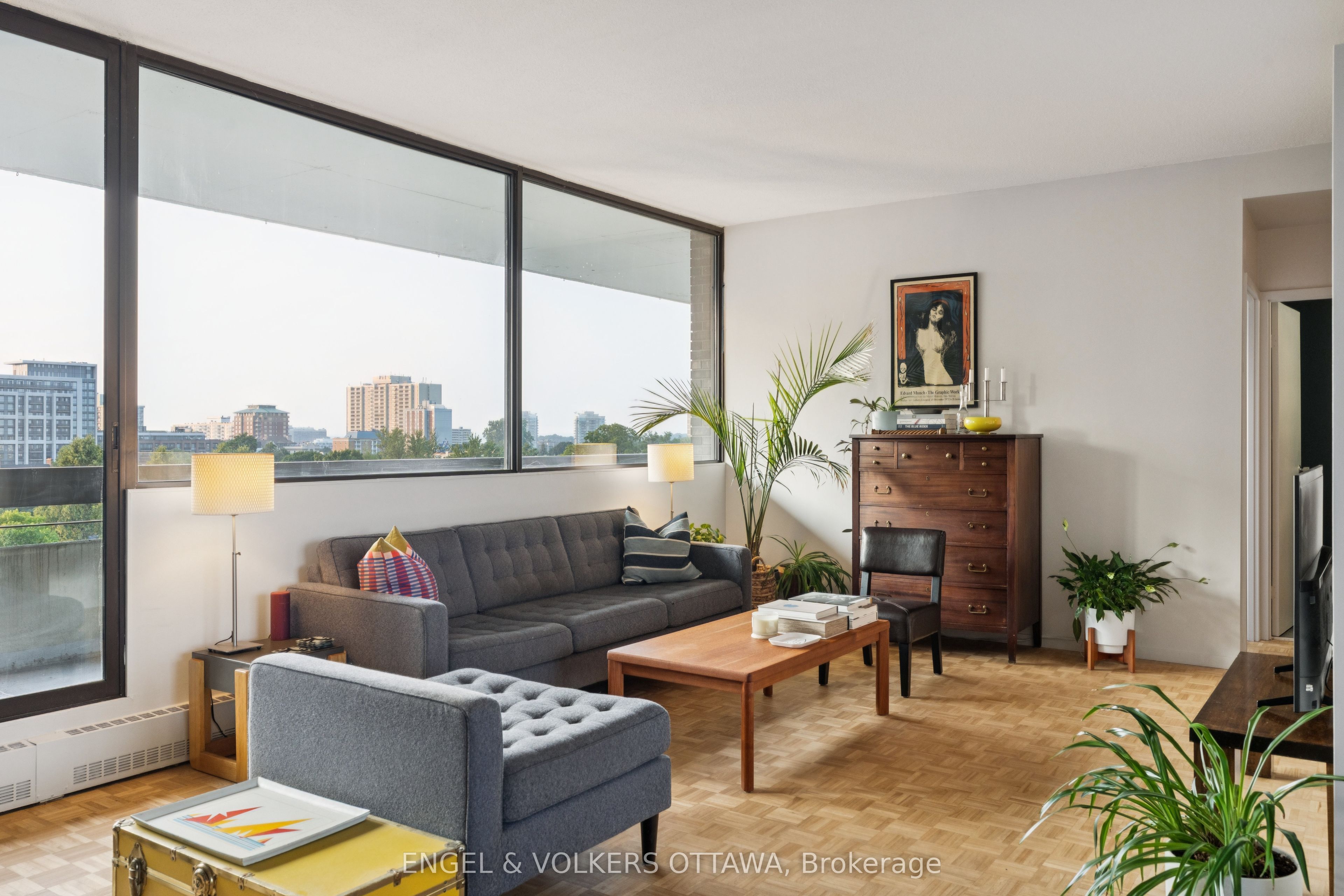 400 Laurier Street E 8a Property Photo 13