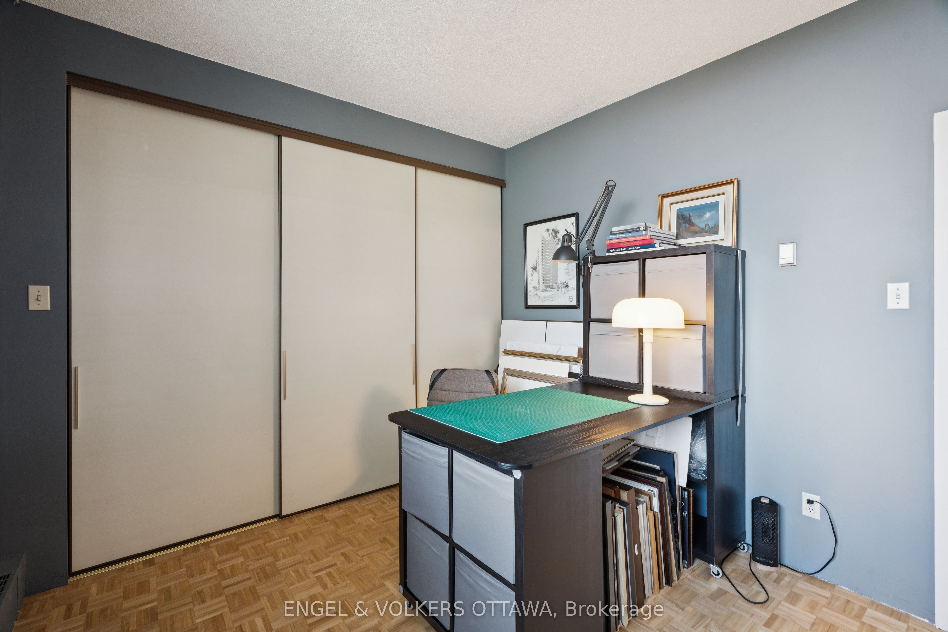 400 Laurier Street E 8a Property Photo 34