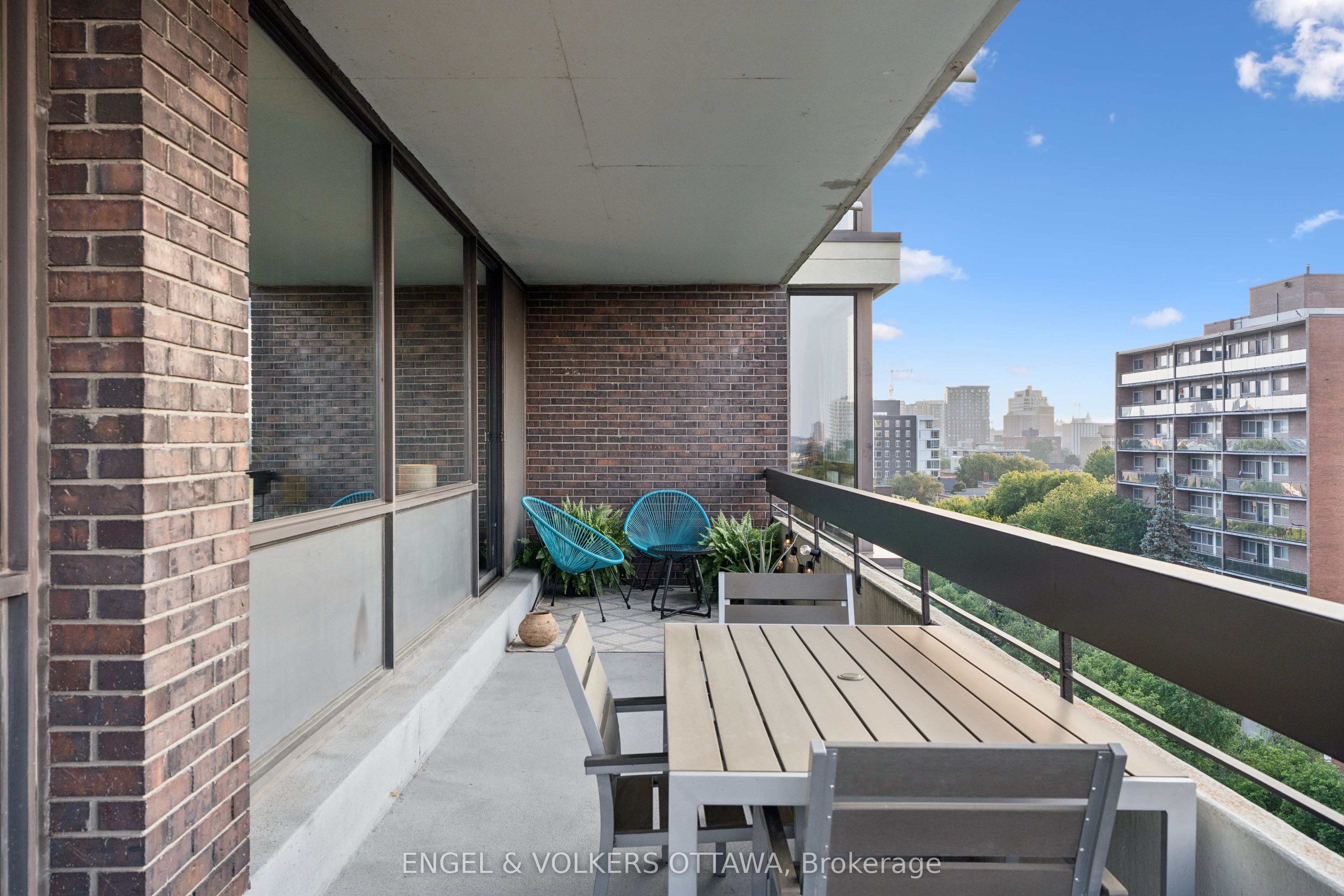 400 Laurier Street E 8a Property Photo 38