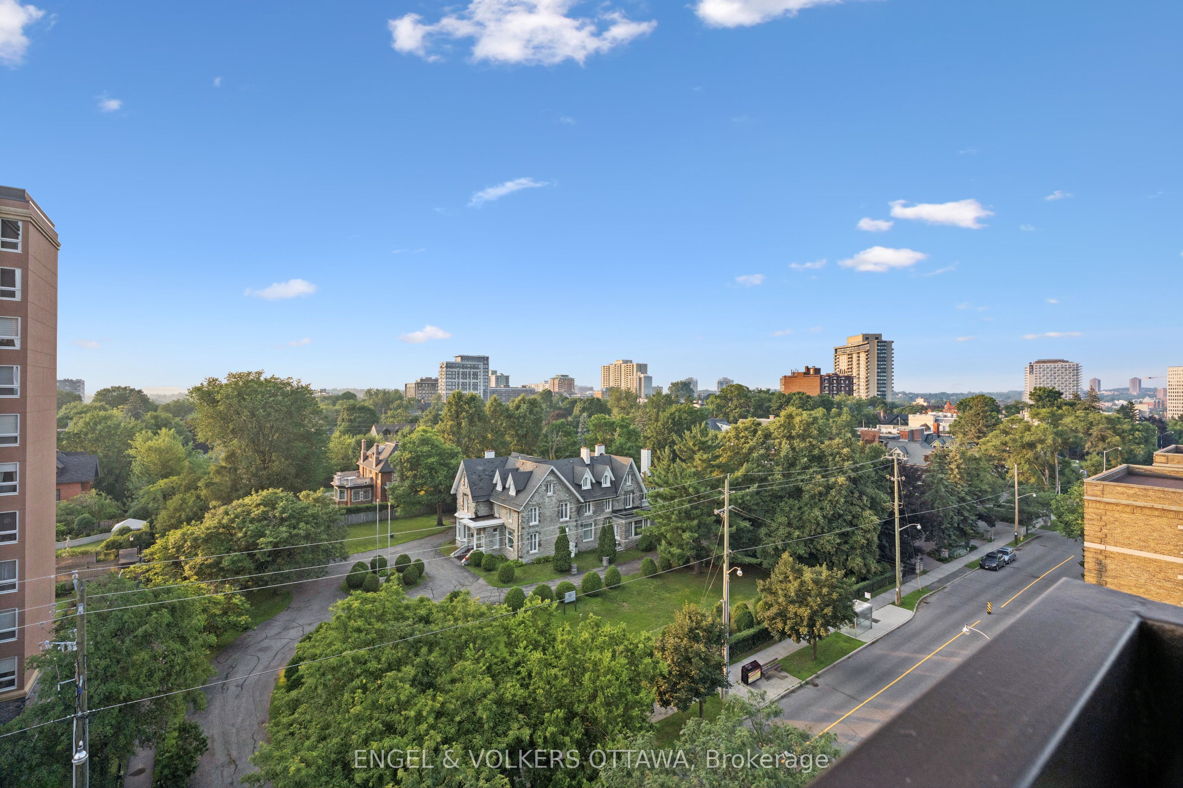400 Laurier Street E 8a Property Photo 41