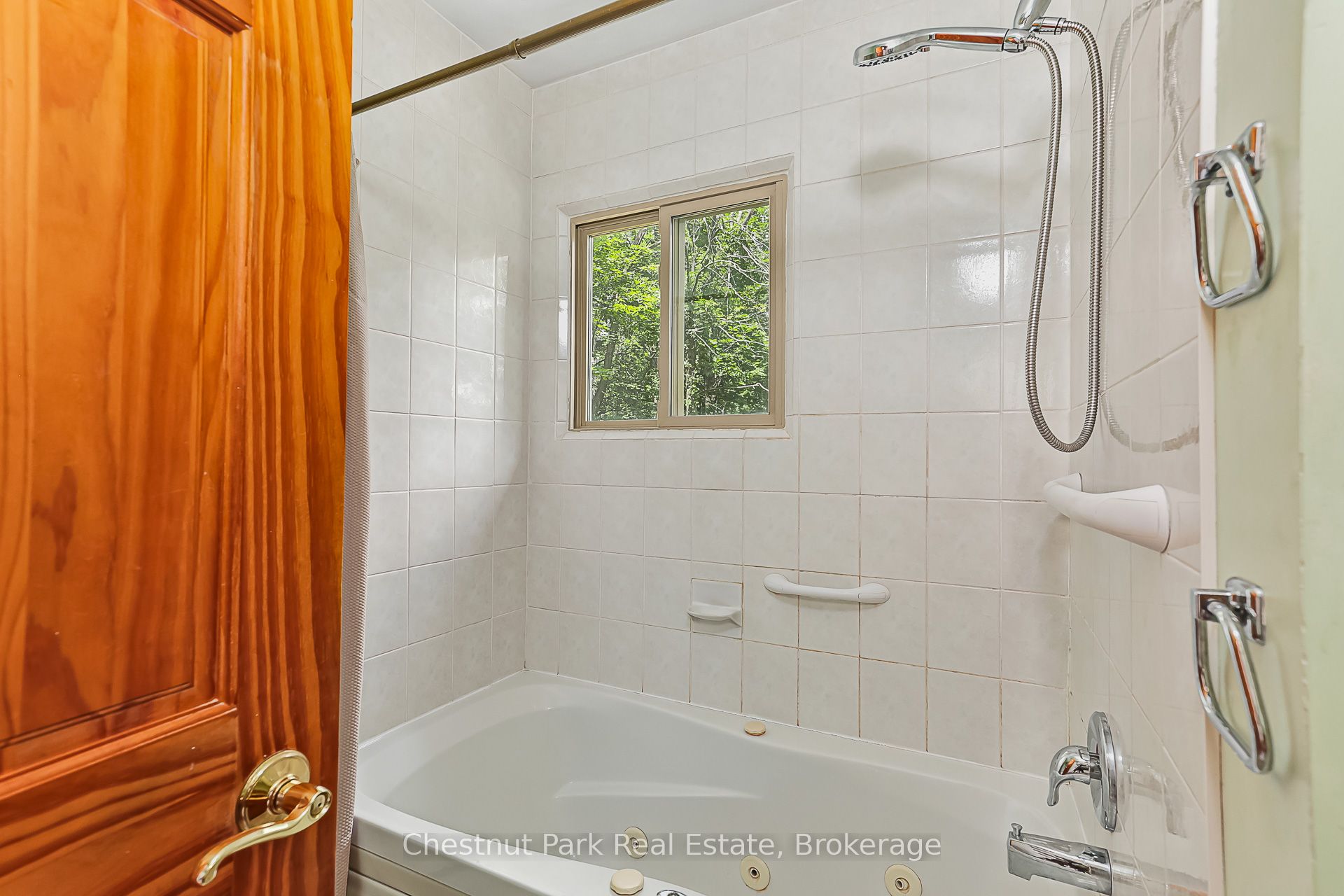 138 Kionontio Trail Property Photo 27