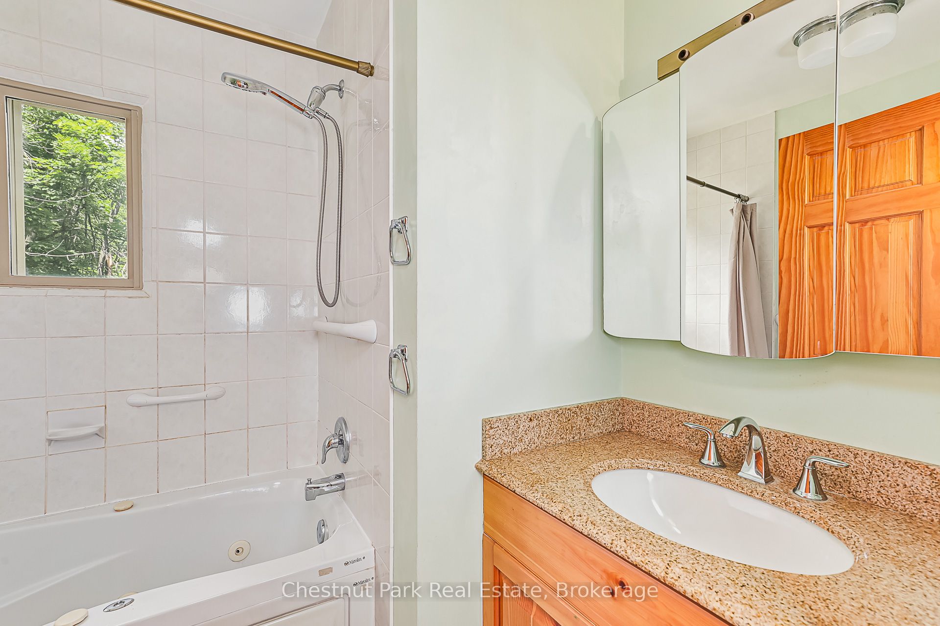 138 Kionontio Trail Property Photo 28