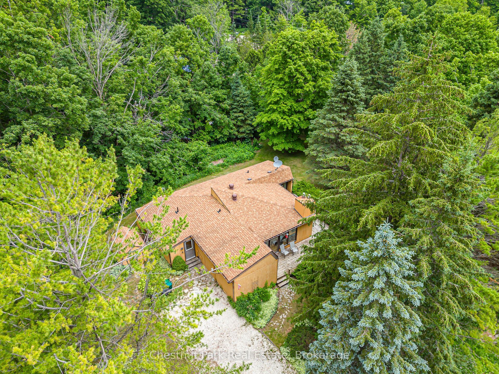 138 Kionontio Trail Property Photo 41