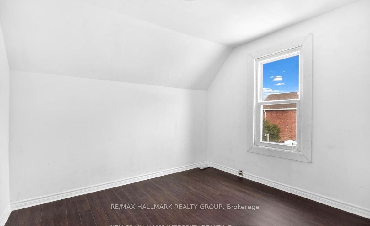 47 Daniel Street S Property Photo 10