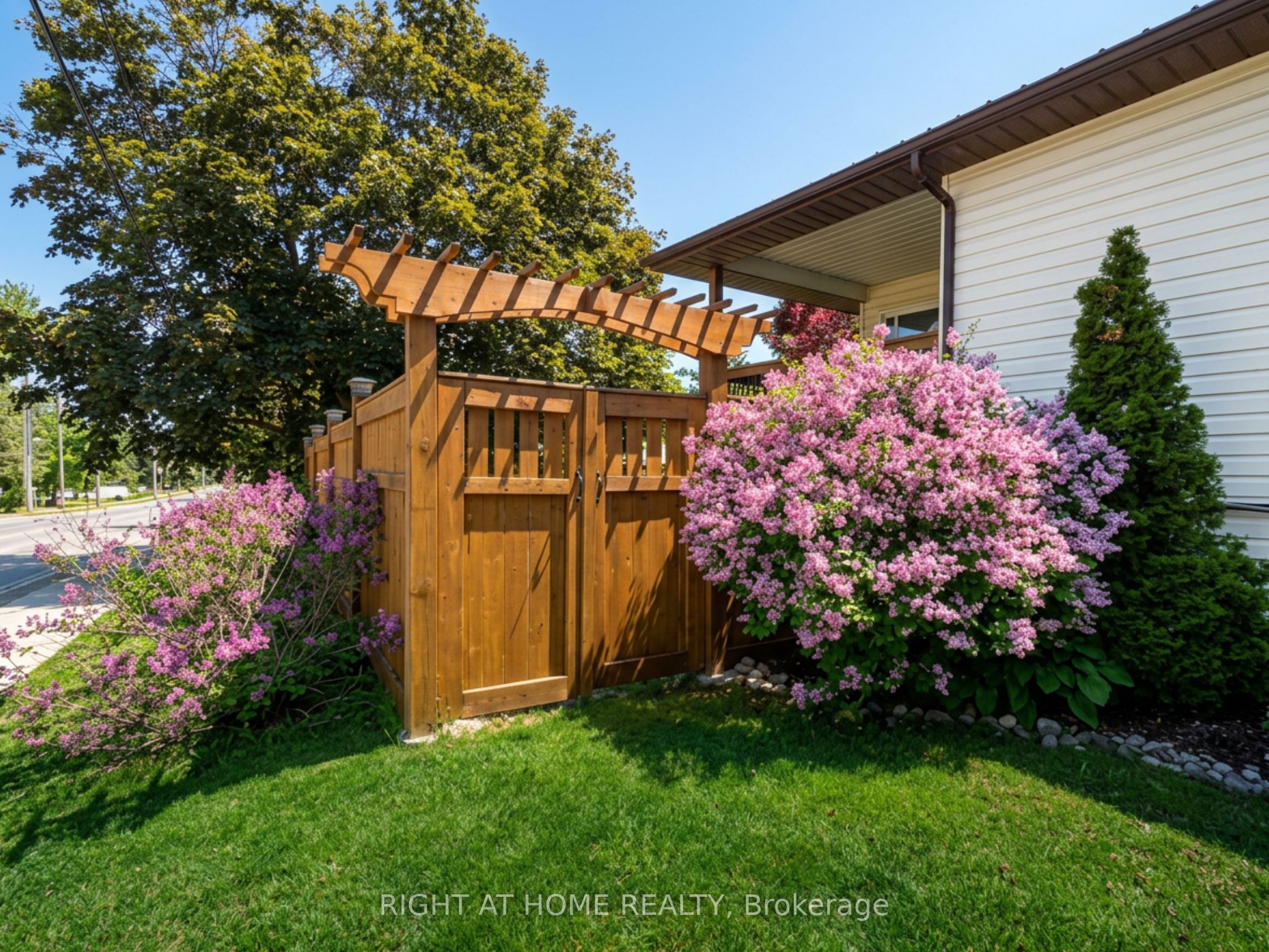 20 Argyle Crescent Property Photo 2
