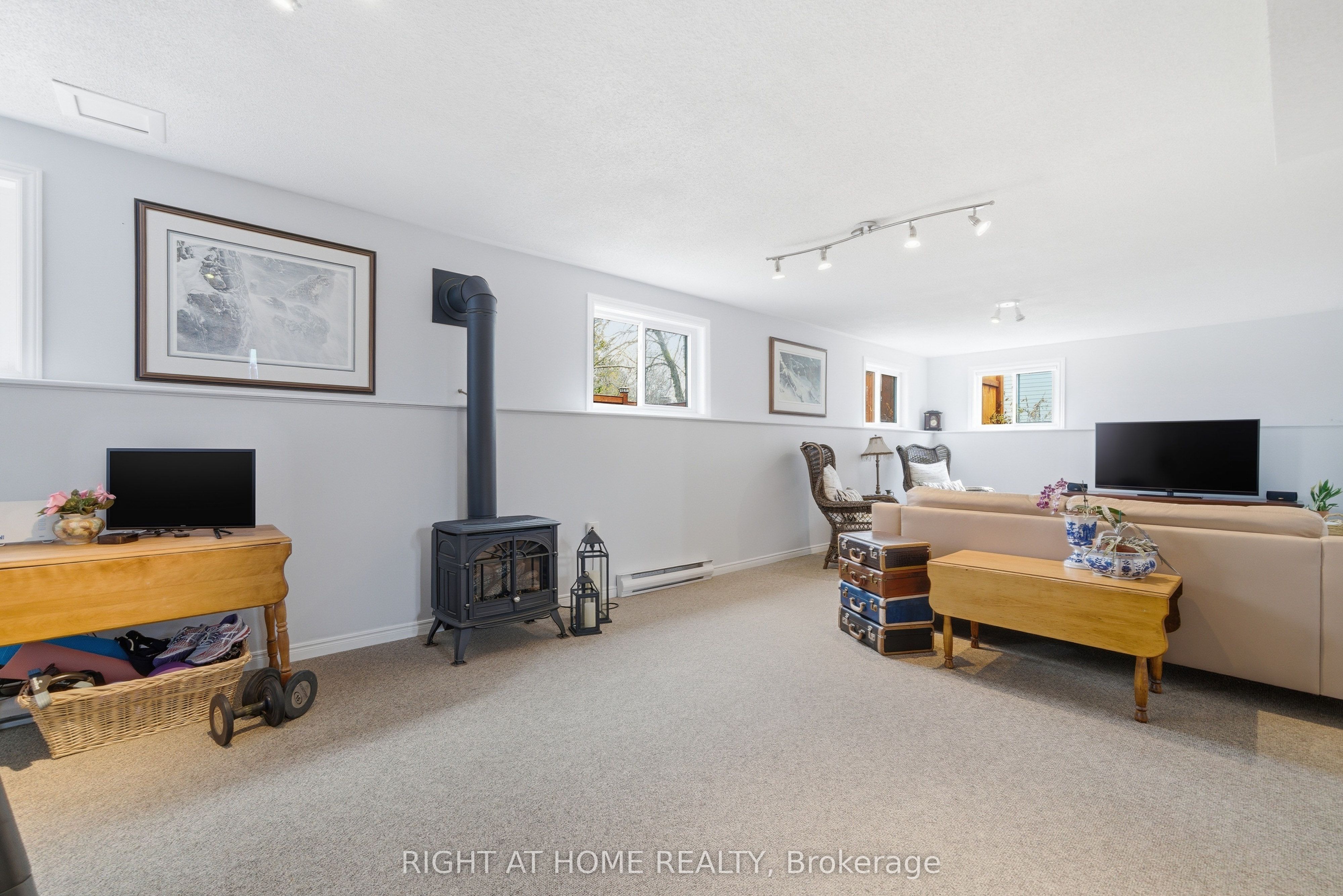 20 Argyle Crescent Property Photo 22