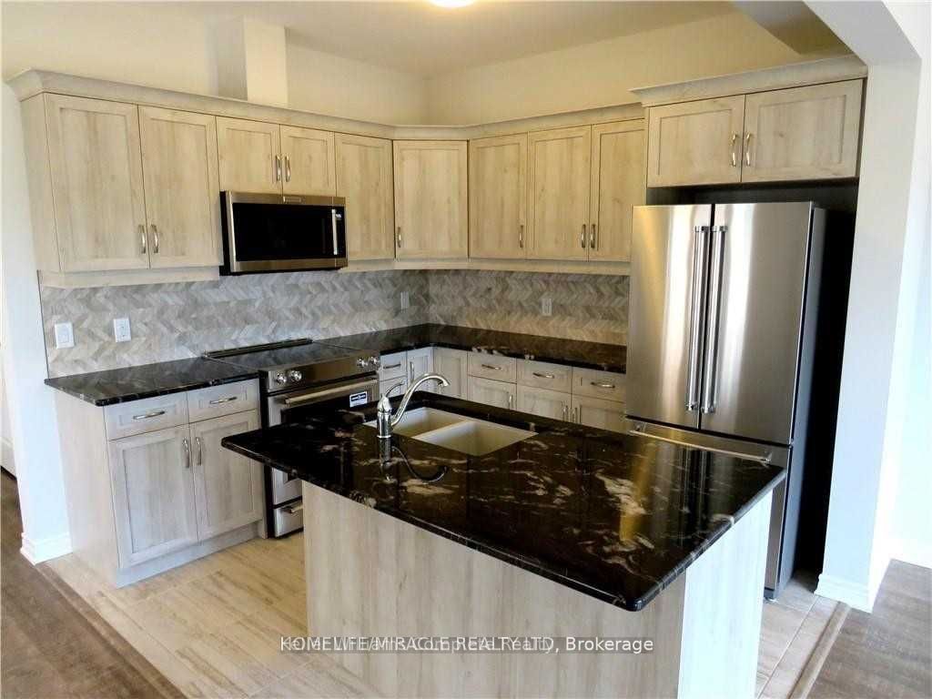 9585 Tallgrass Avenue Property Photo 4