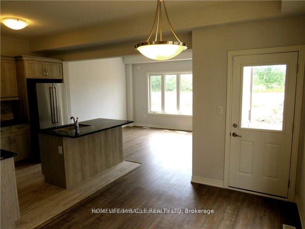 9585 Tallgrass Avenue Property Photo 6