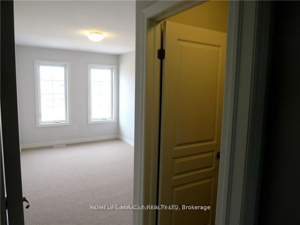 9585 Tallgrass Avenue Property Photo 12