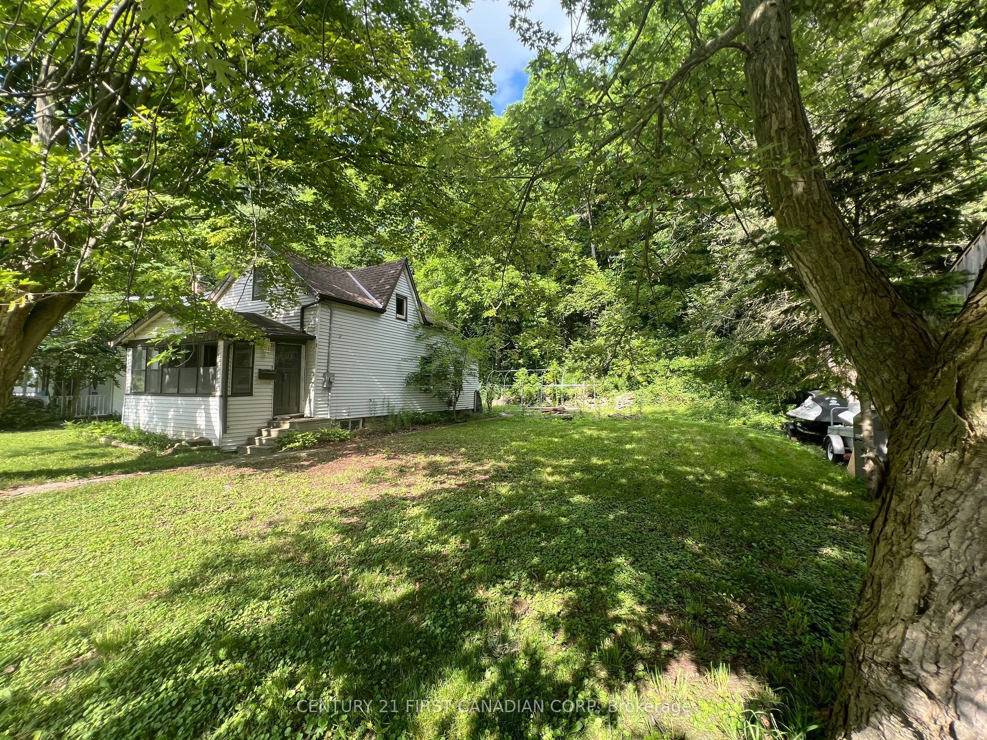 205 Orchard Street Property Photo 2