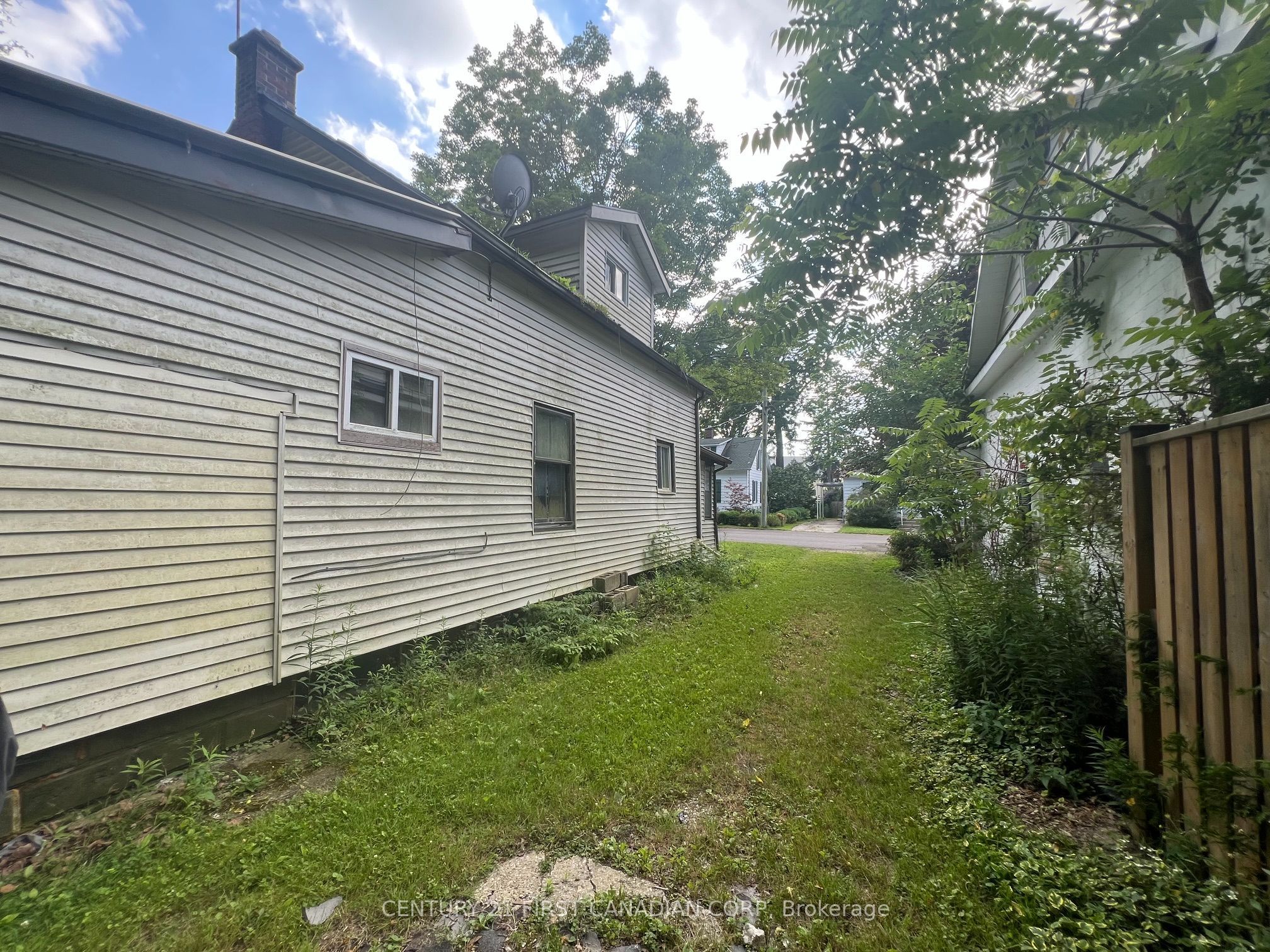 205 Orchard Street Property Photo 6