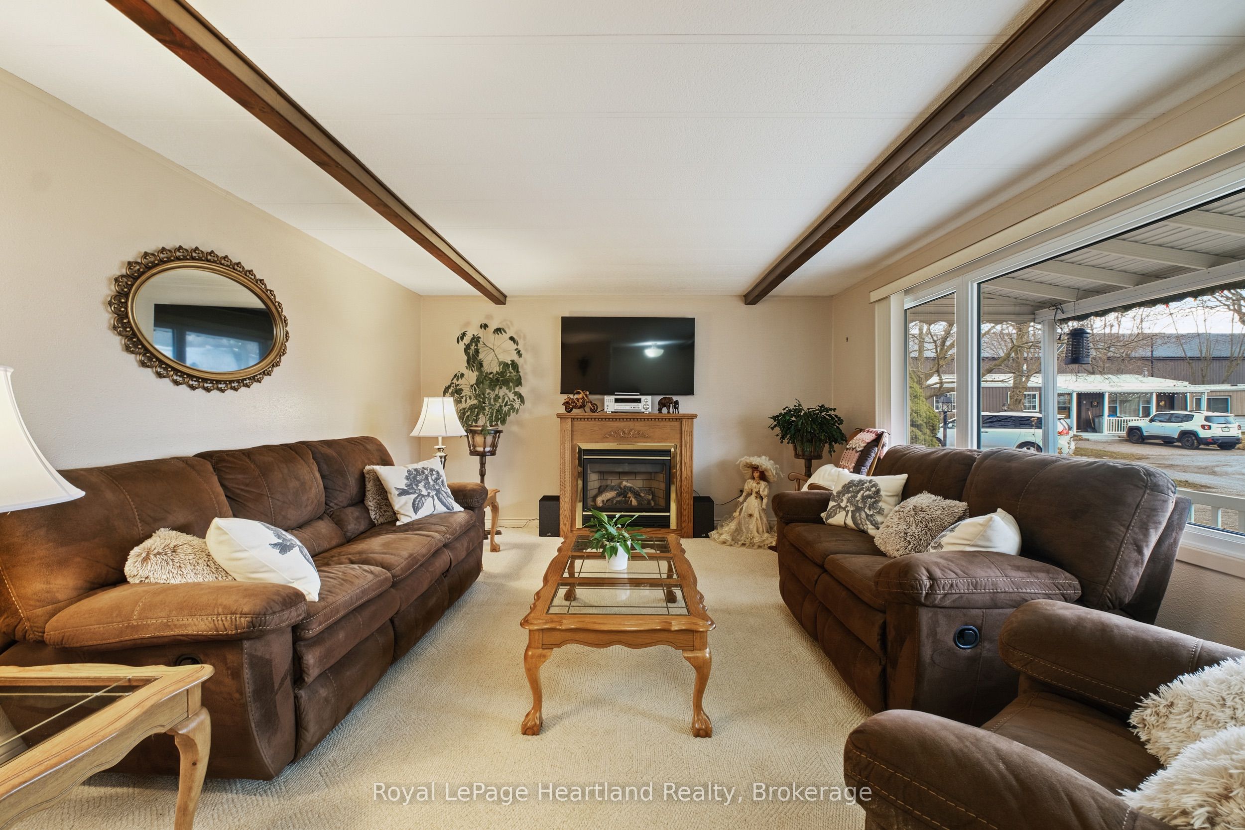 13 Cypress Point Crescent Property Photo 4