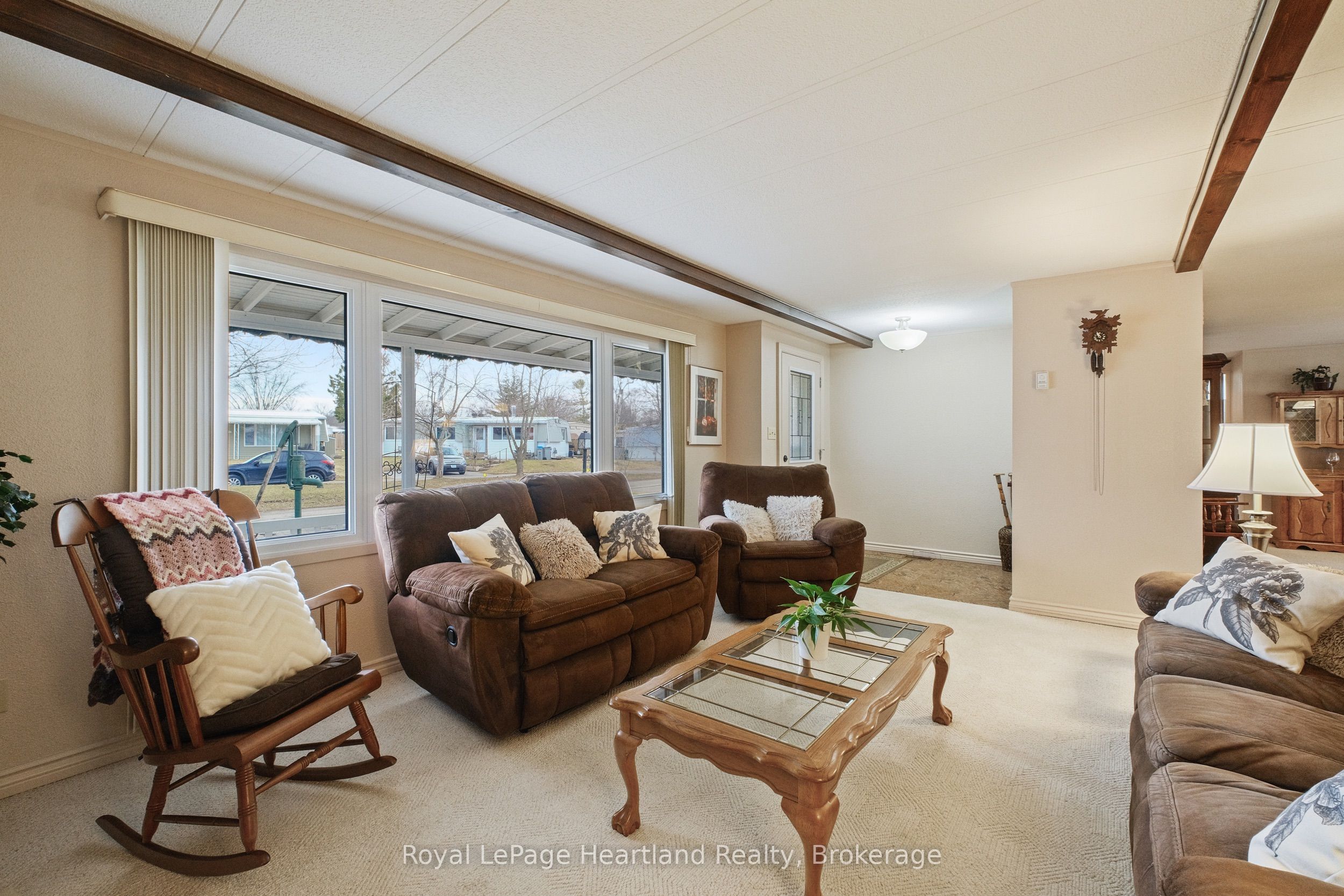 13 Cypress Point Crescent Property Photo 6