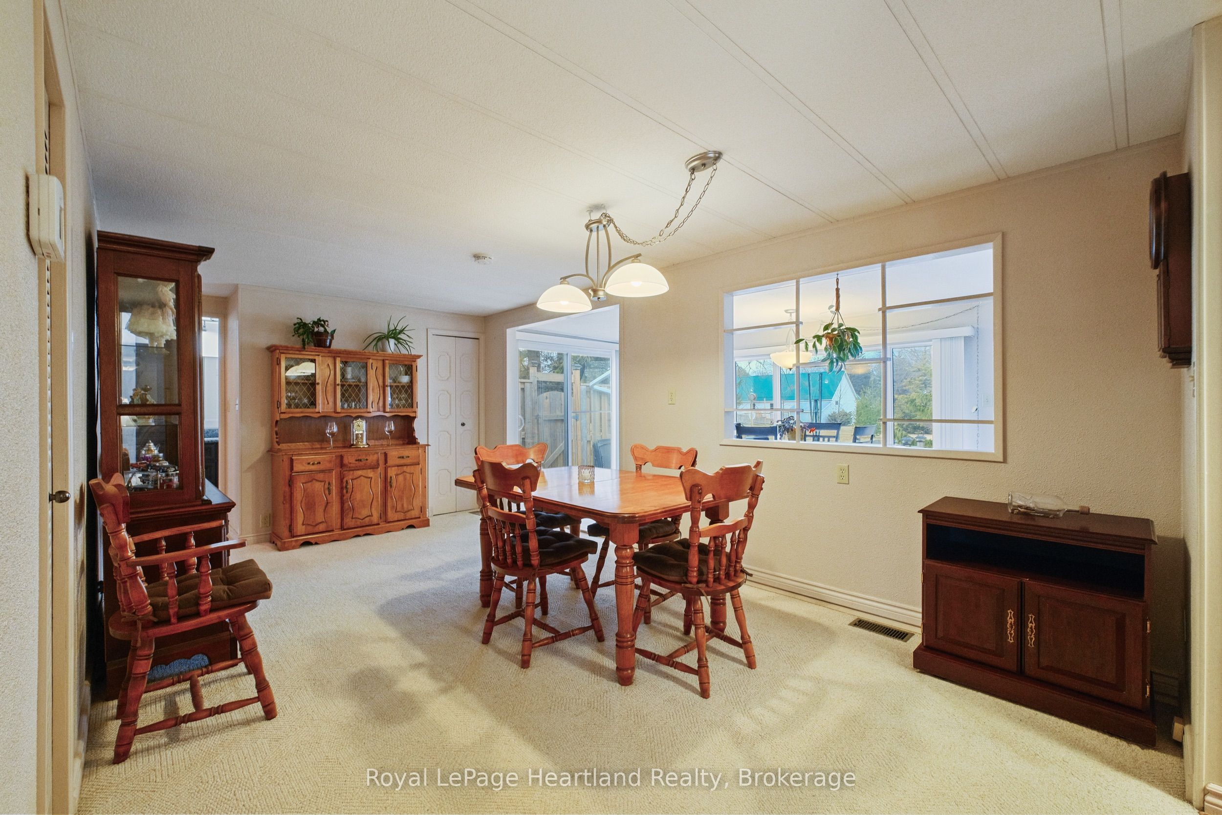 13 Cypress Point Crescent Property Photo 8