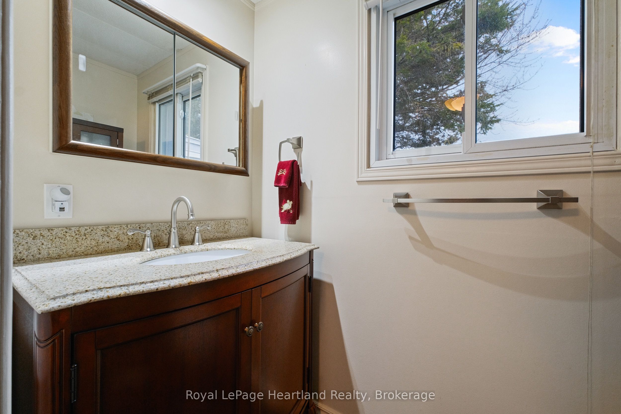 13 Cypress Point Crescent Property Photo 21