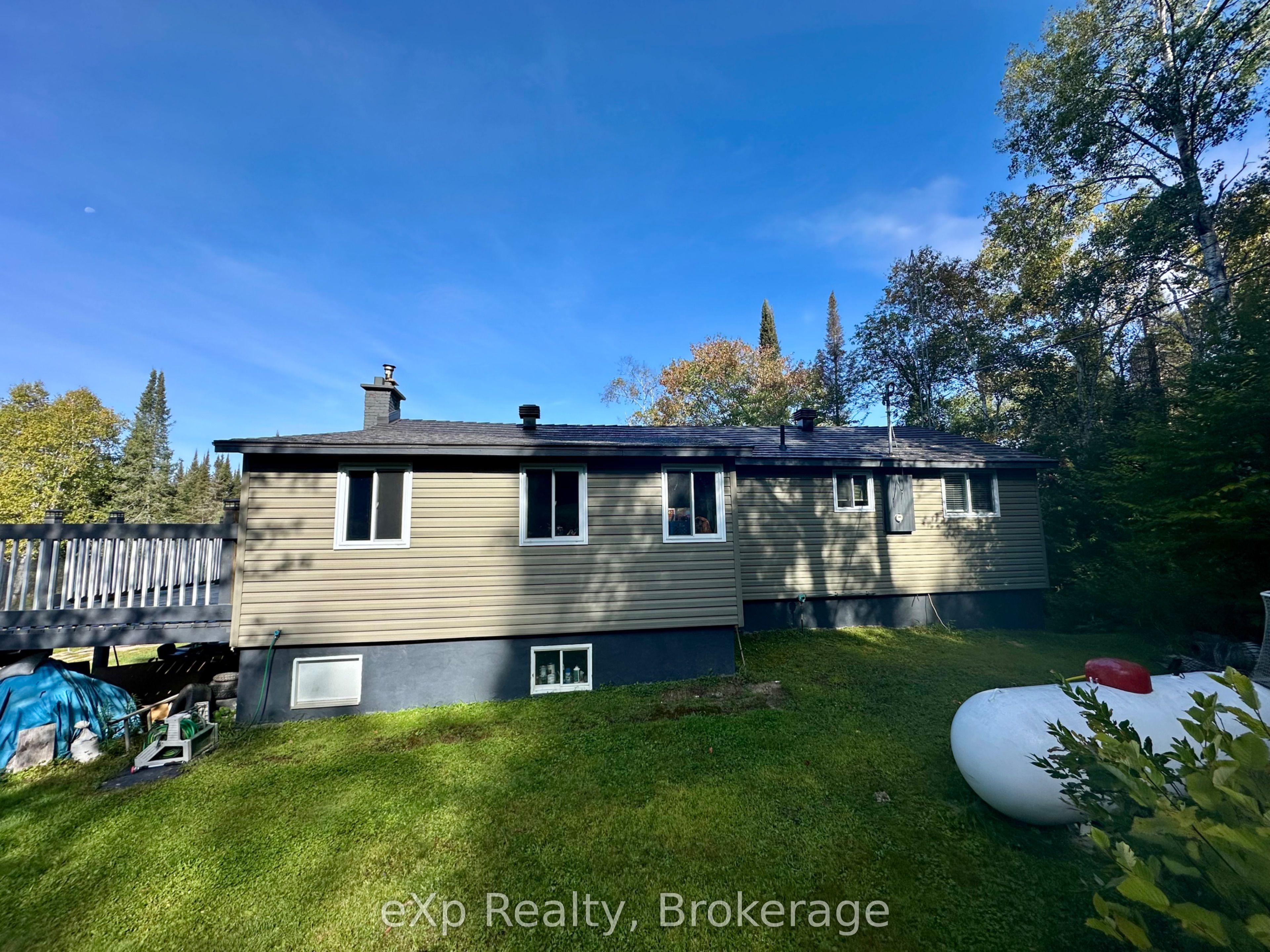 249 River Drive Property Photo 6