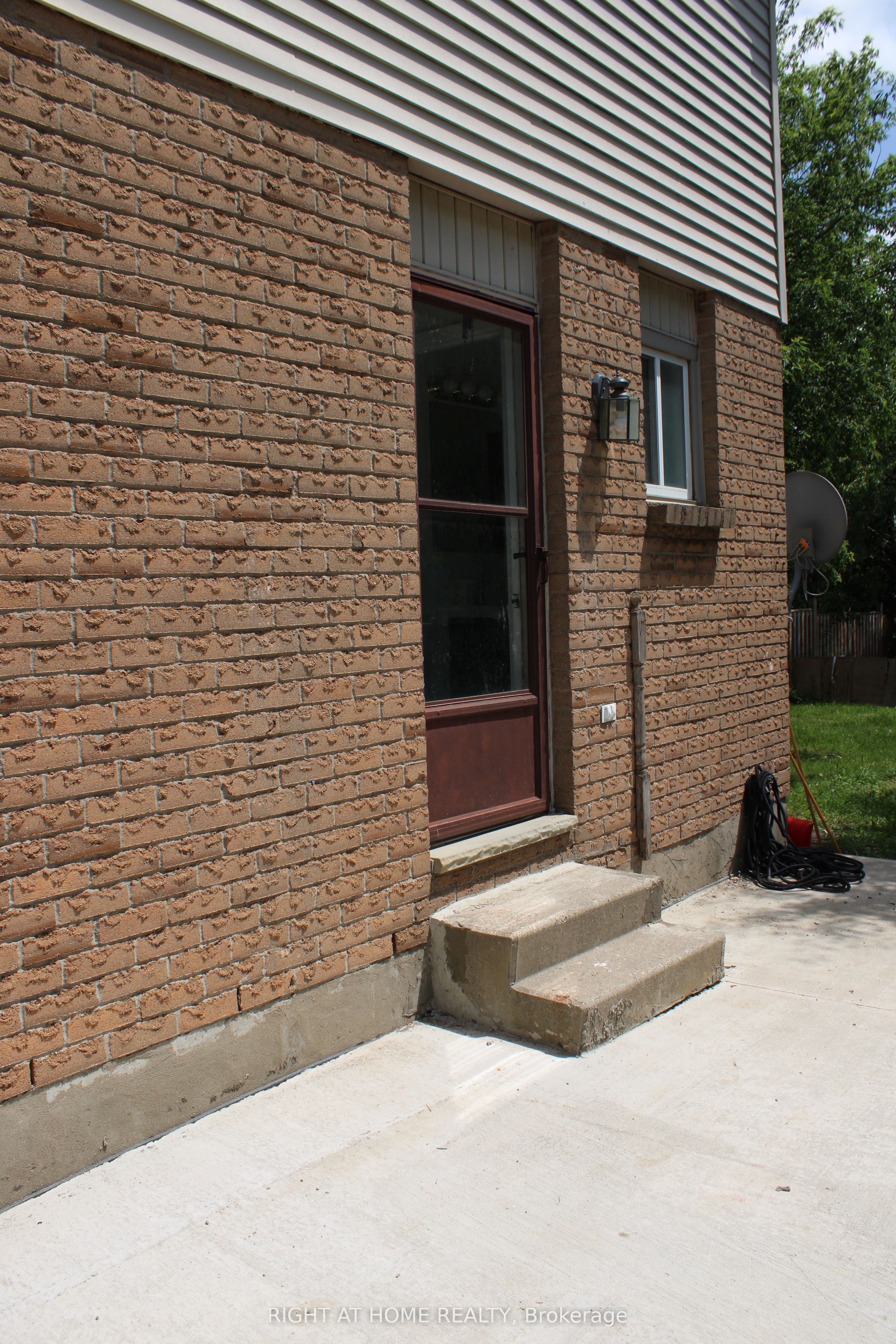 168 Golfdale Crescent Property Photo 1