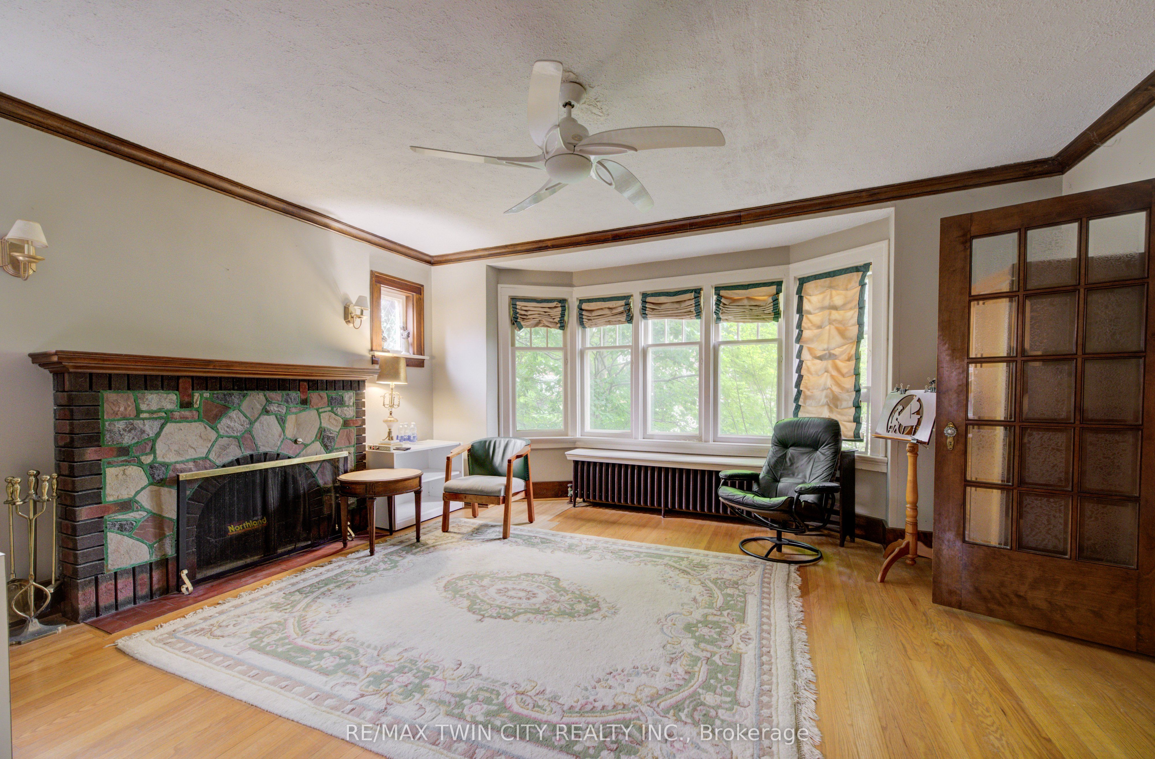 227 Lydia Street Property Photo 7