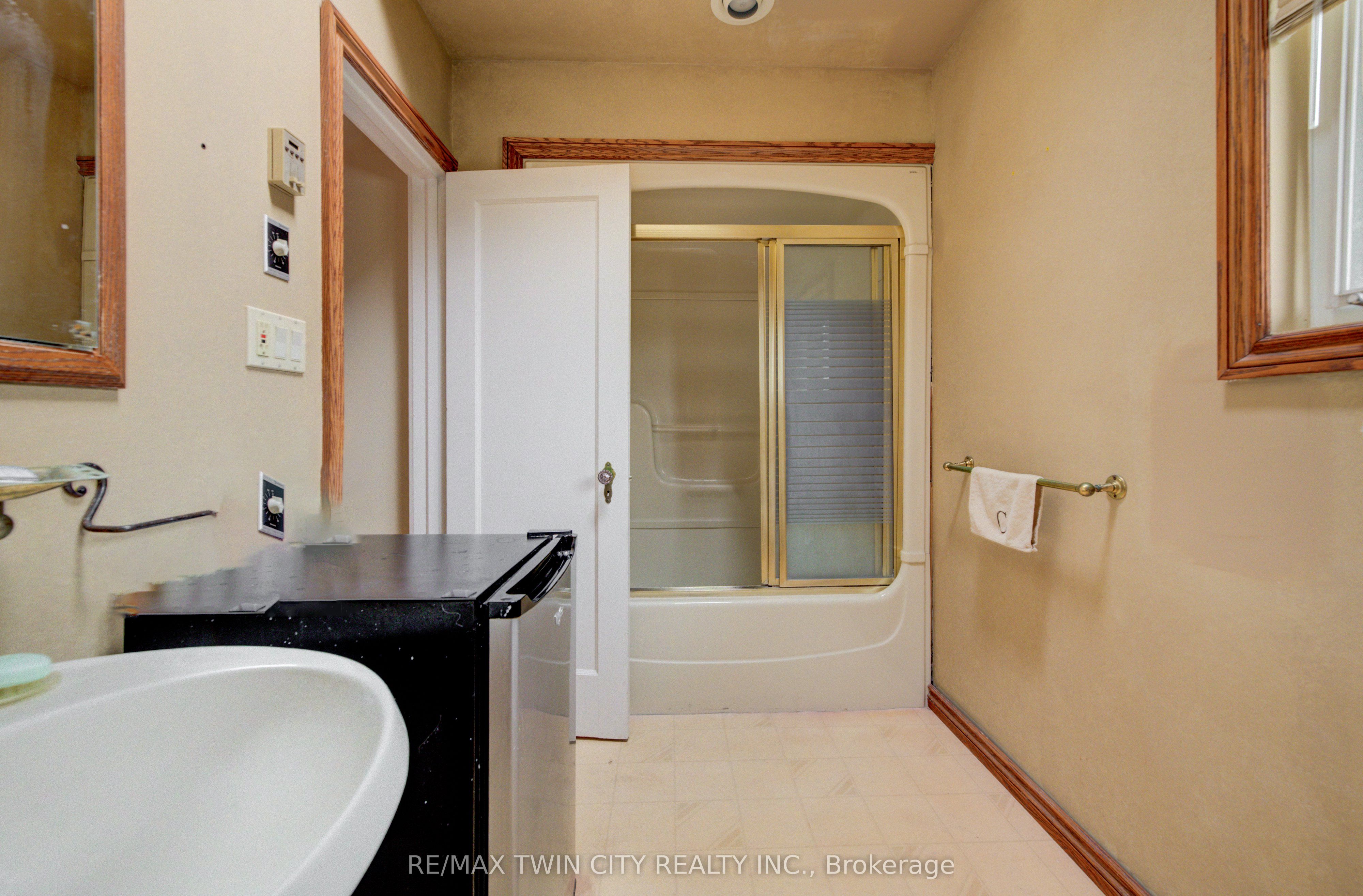 227 Lydia Street Property Photo 21