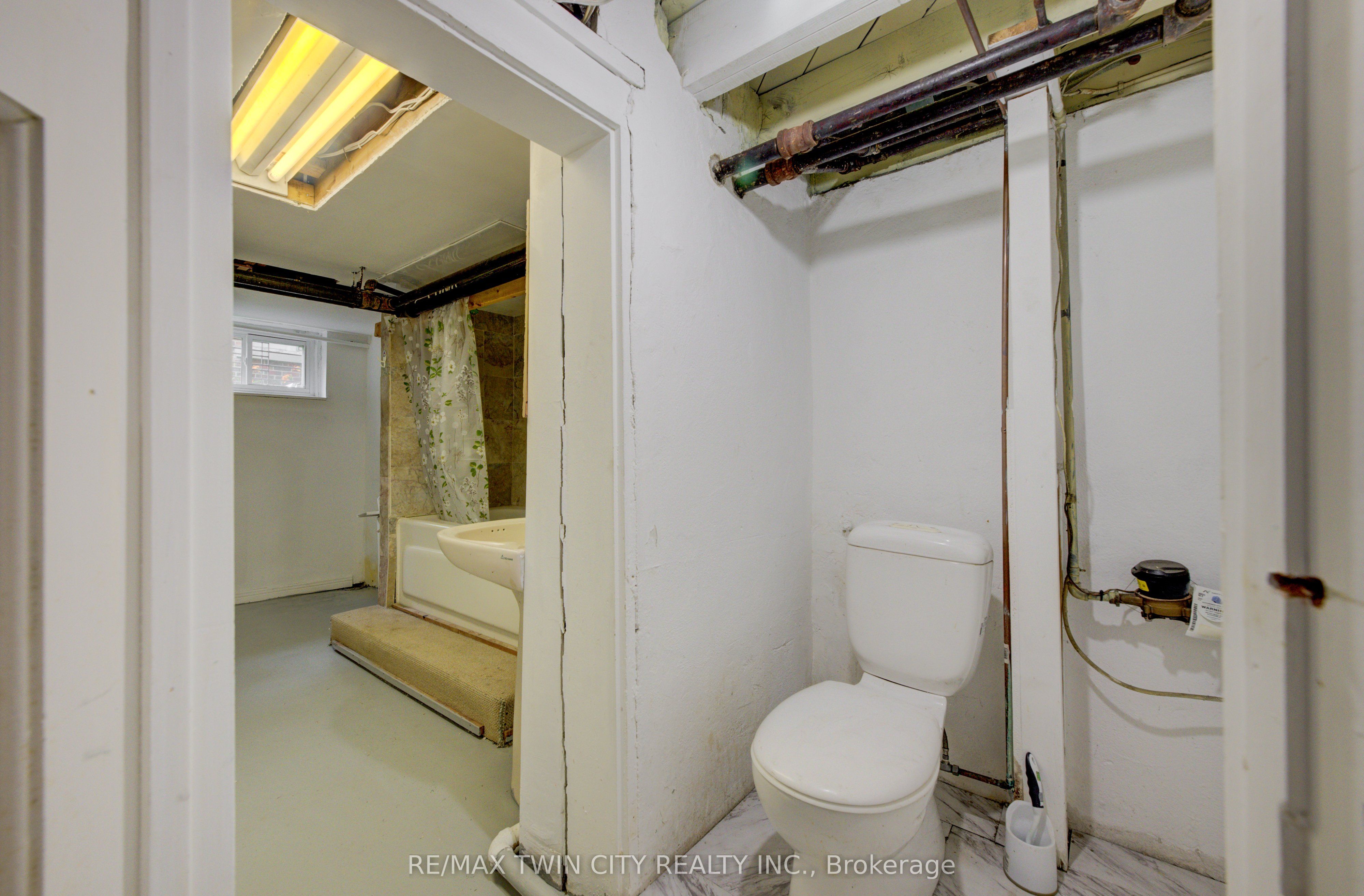 227 Lydia Street Property Photo 29
