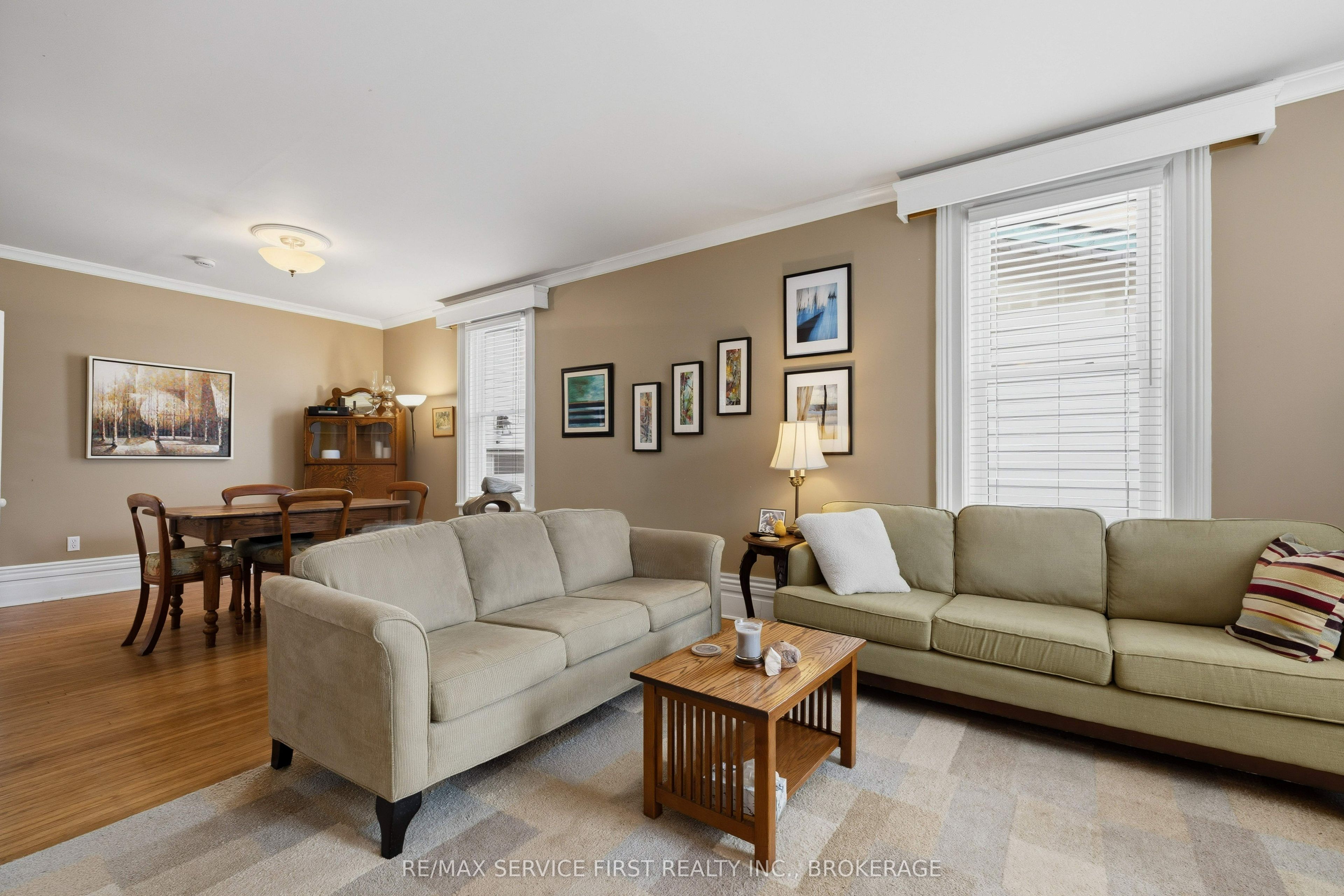 15 Graham Street E Property Photo 15