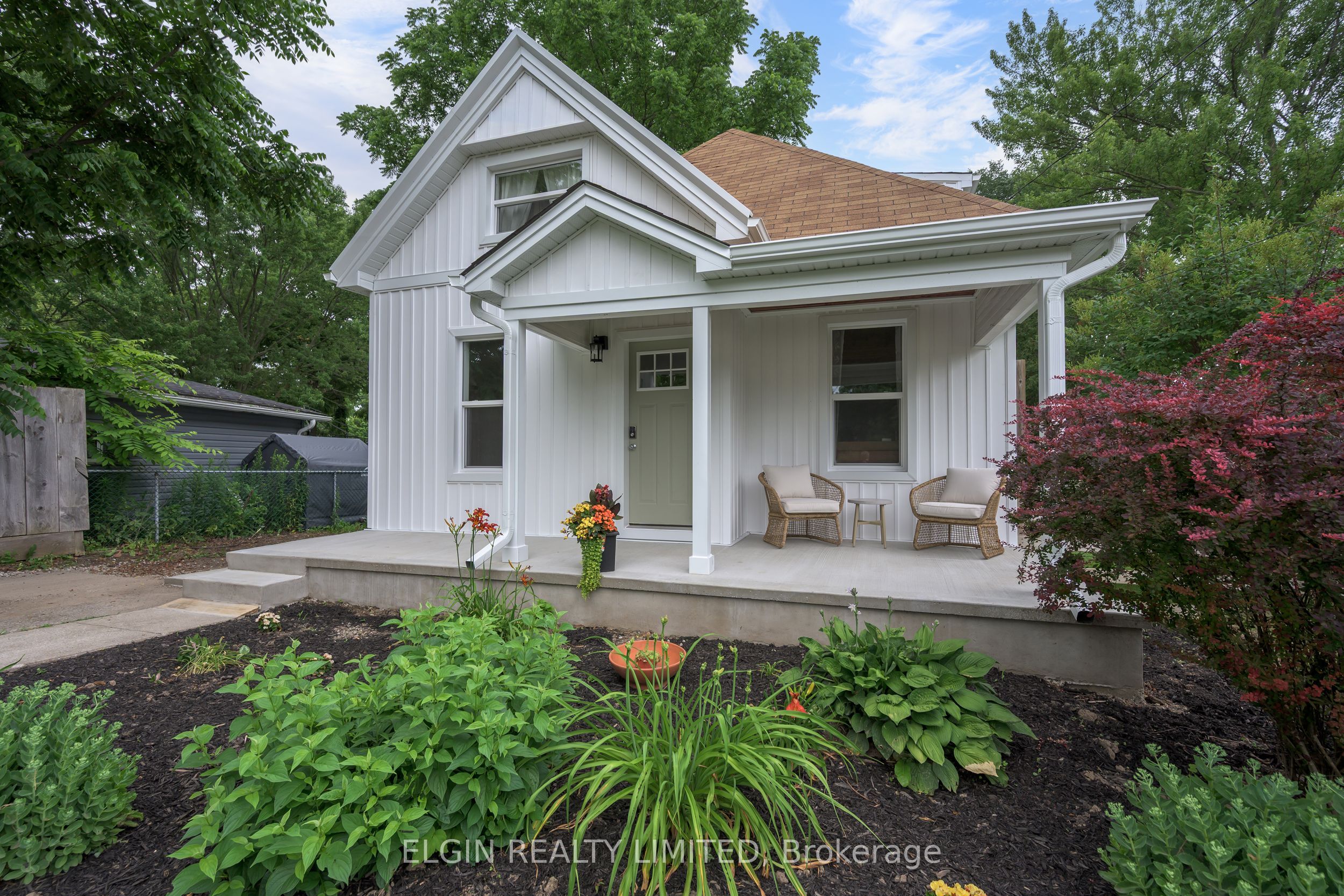 10622 Sunset Road Property Photo 1