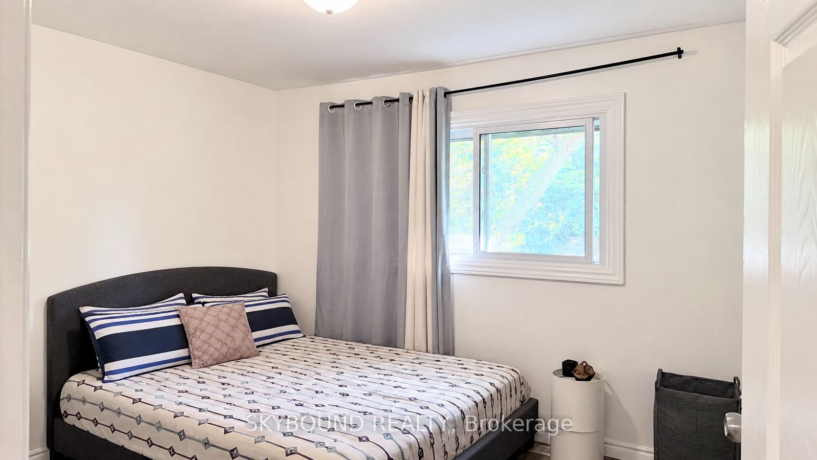4470 Pinedale Drive Property Photo 6
