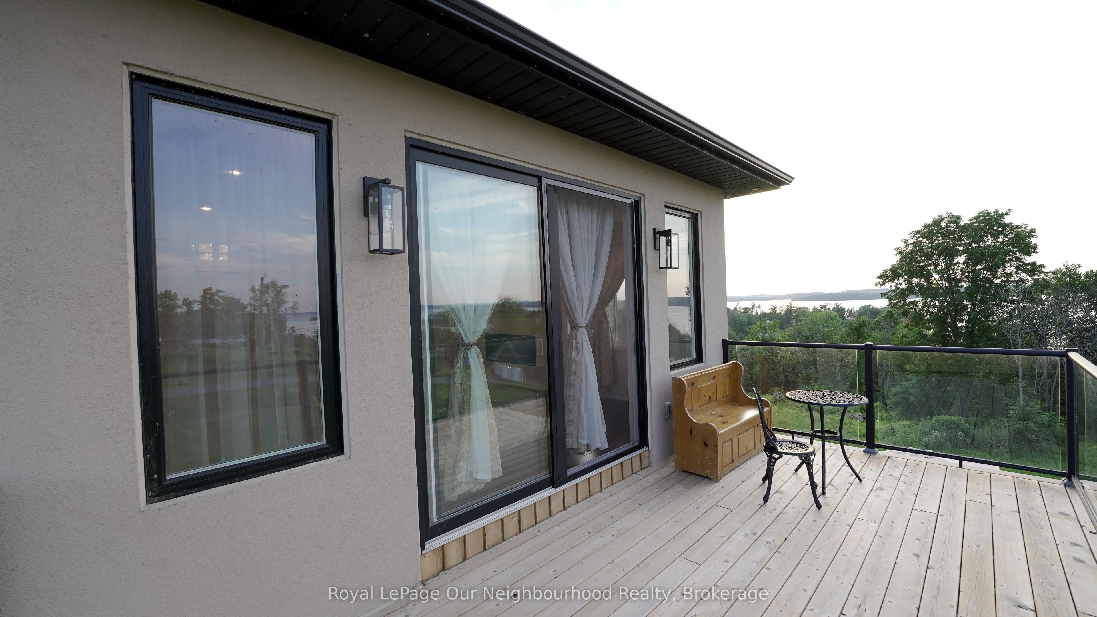 134 Hampton Crescent Property Photo 2