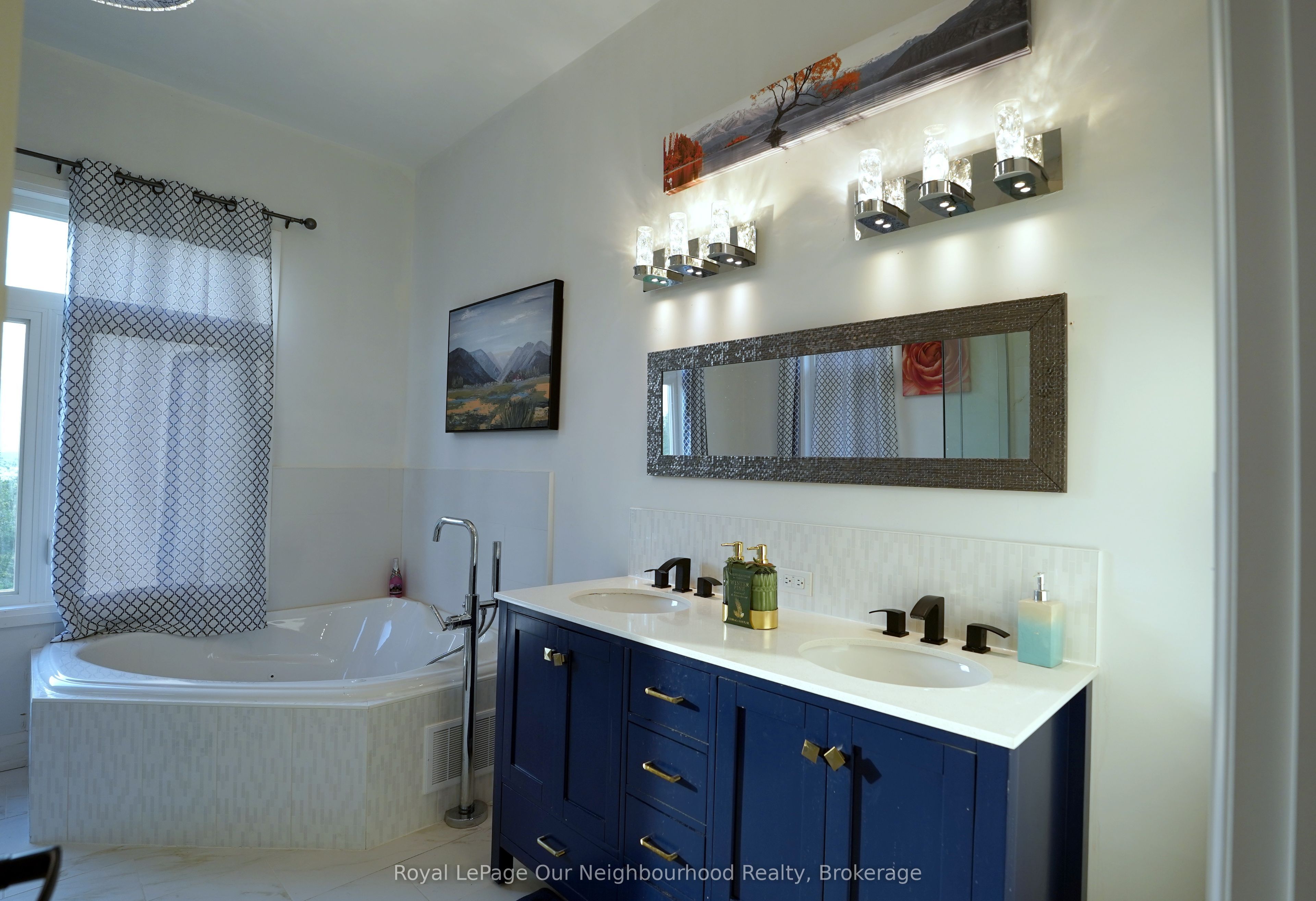 134 Hampton Crescent Property Photo 19