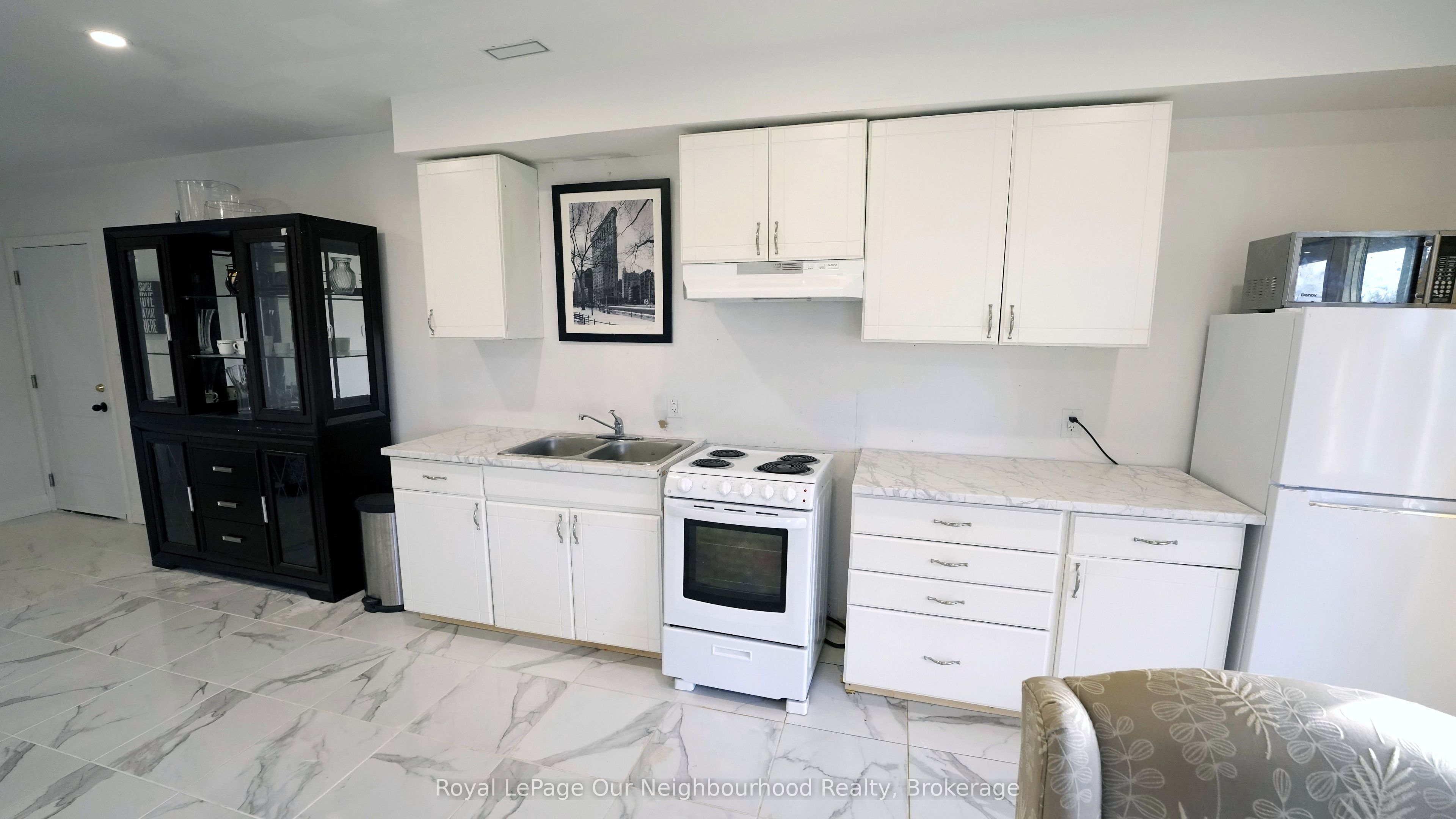 134 Hampton Crescent Property Photo 24