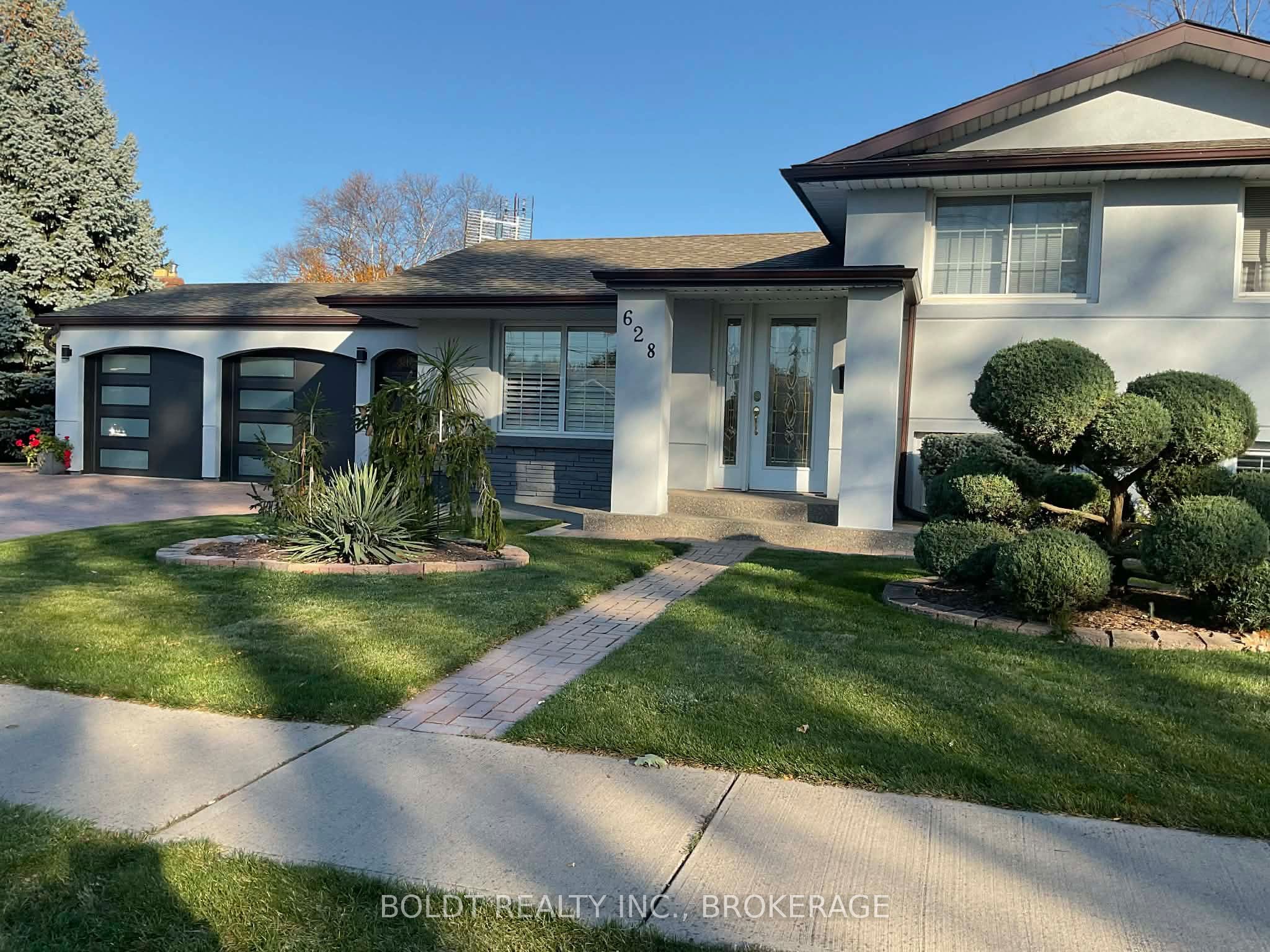 628 Vine Street Property Photo 3